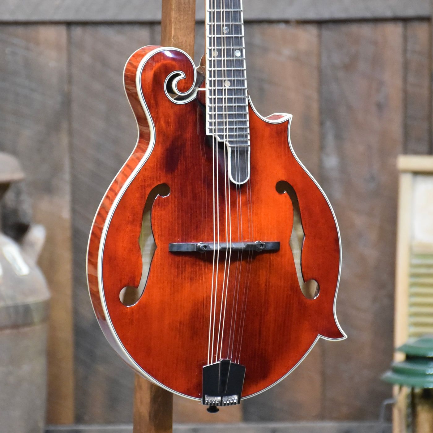 Eastman MD815 F-Style Mandolin With Case
