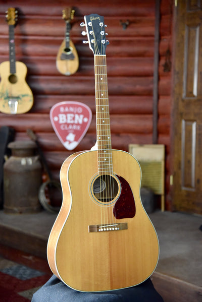 Pre-Owned Gibson J15 Slope Shoulder Walnut/Spruce Guitar With Case