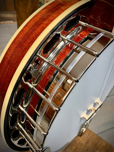 Gold Tone Mastertone™ OB-3 “Twanger” 5-String Bluegrass Banjo With Case