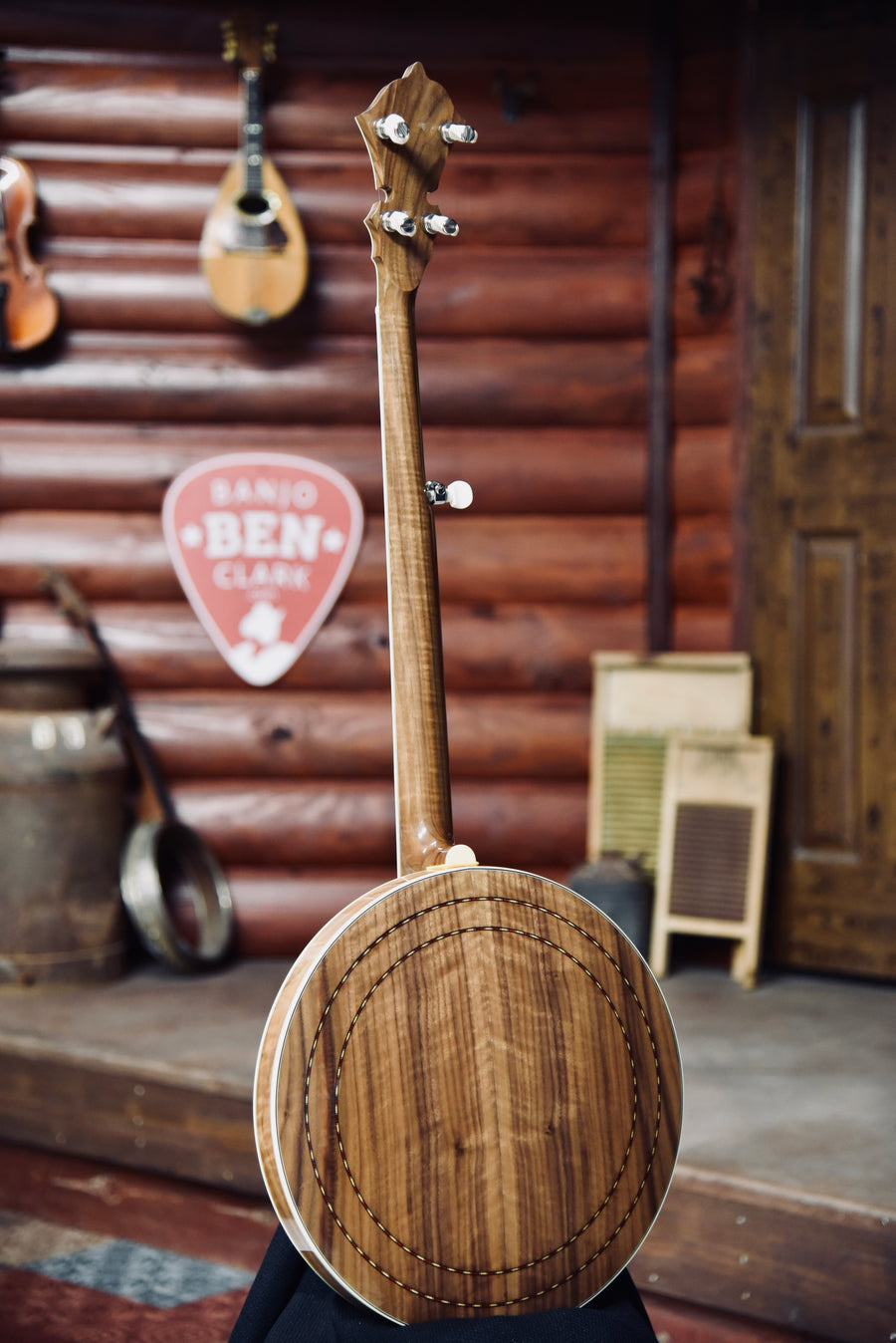 Stelling Master Flower 5-String Old Wood Rim Walnut Banjo With Case