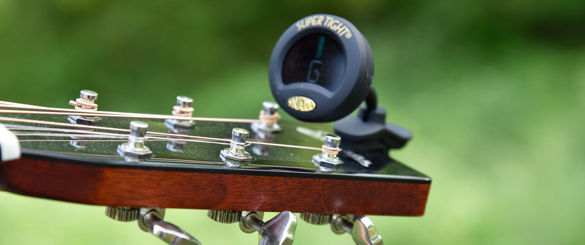 Guitar Tuner Chromatic Clip on Tuner For Guitar Bass Violin Ukulele Banjo  Brass 