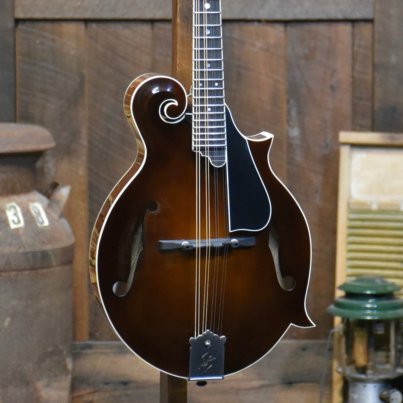 Northfield Big Mon F-Style Mandolin With Case - Icelandic Brown With One Piece Back