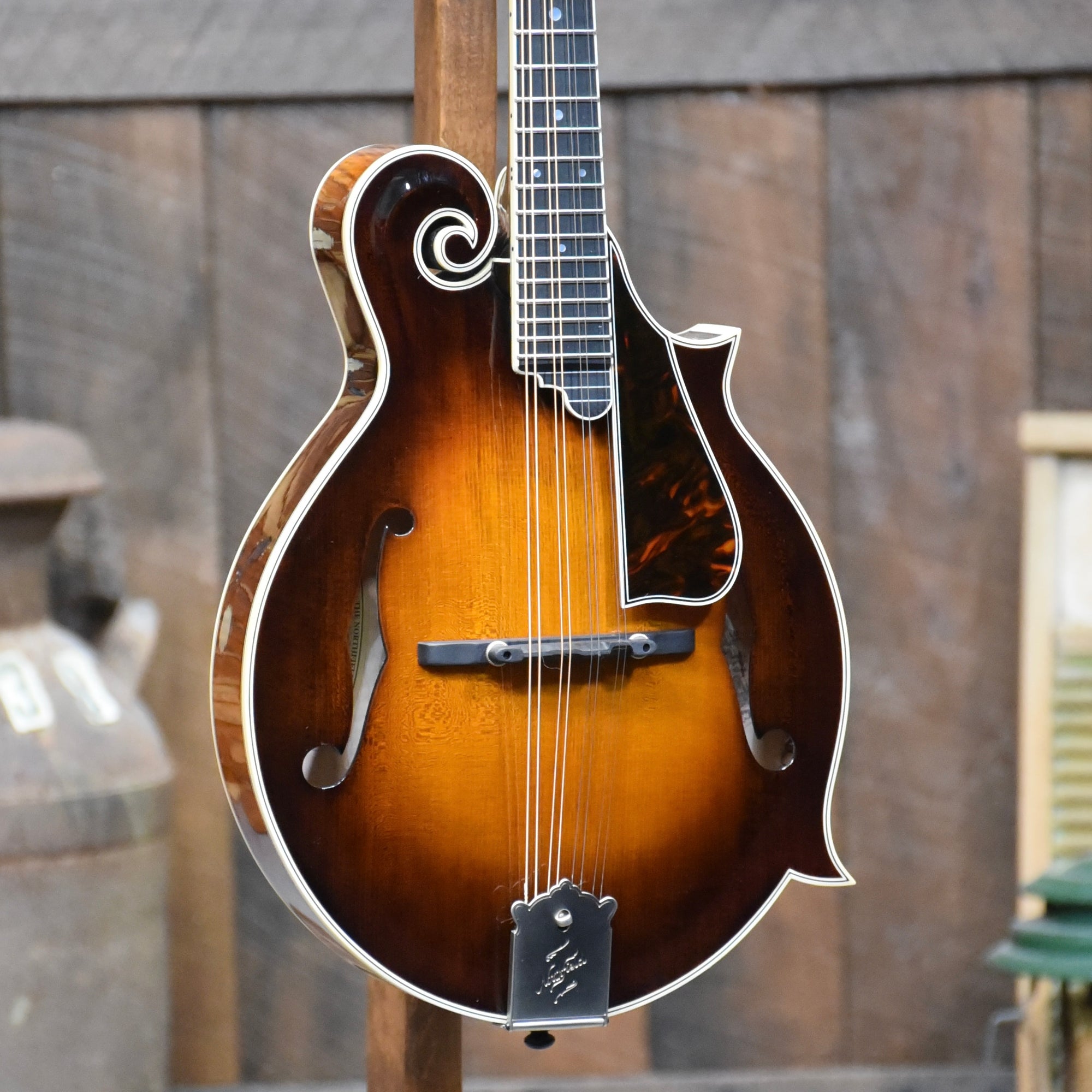 Northfield Artist Series Premium F-Style Sunburst One Piece Back Mandolin With Case