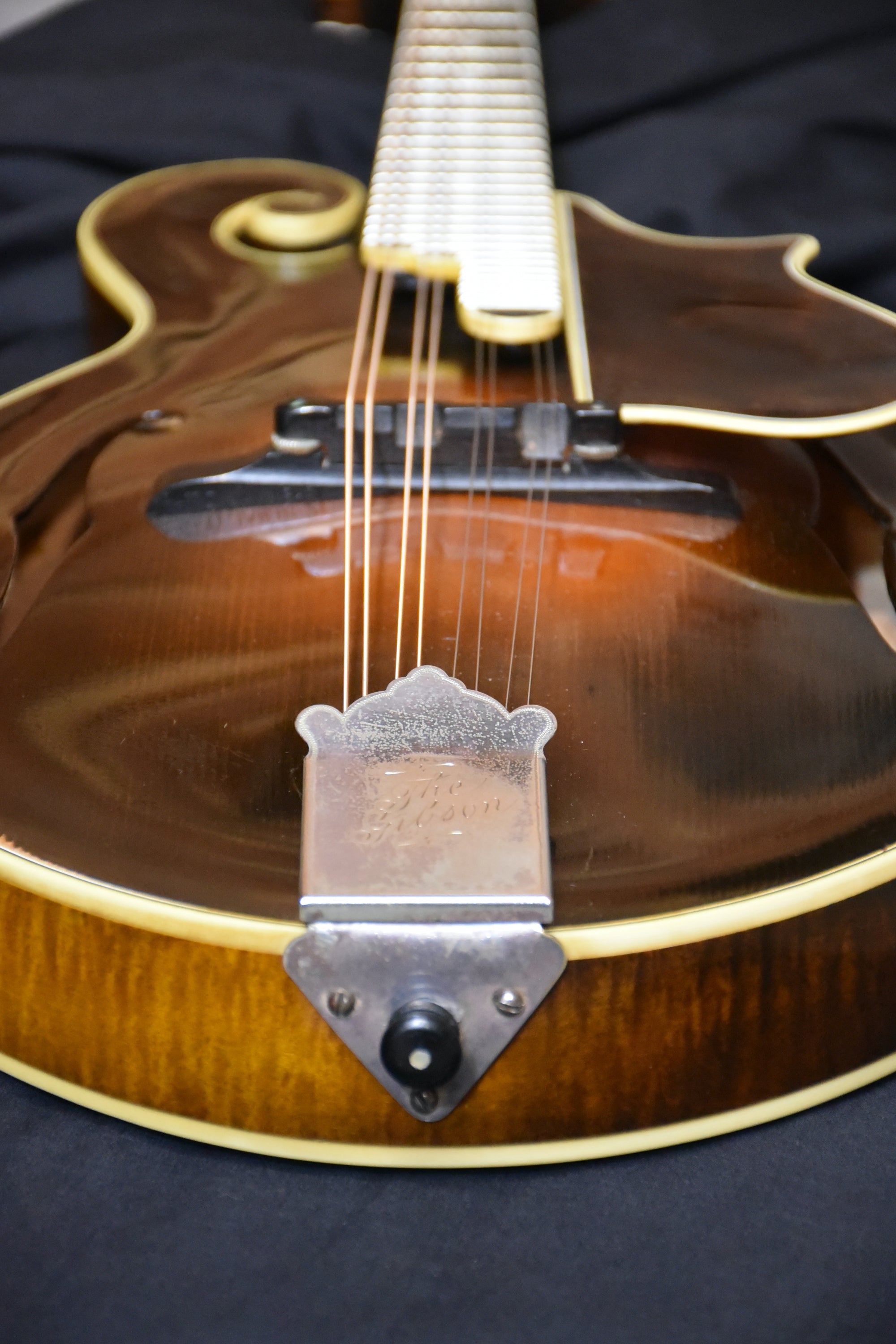 Pre-Owned 1924 Gibson Lloyd Loar Mandolin With Case