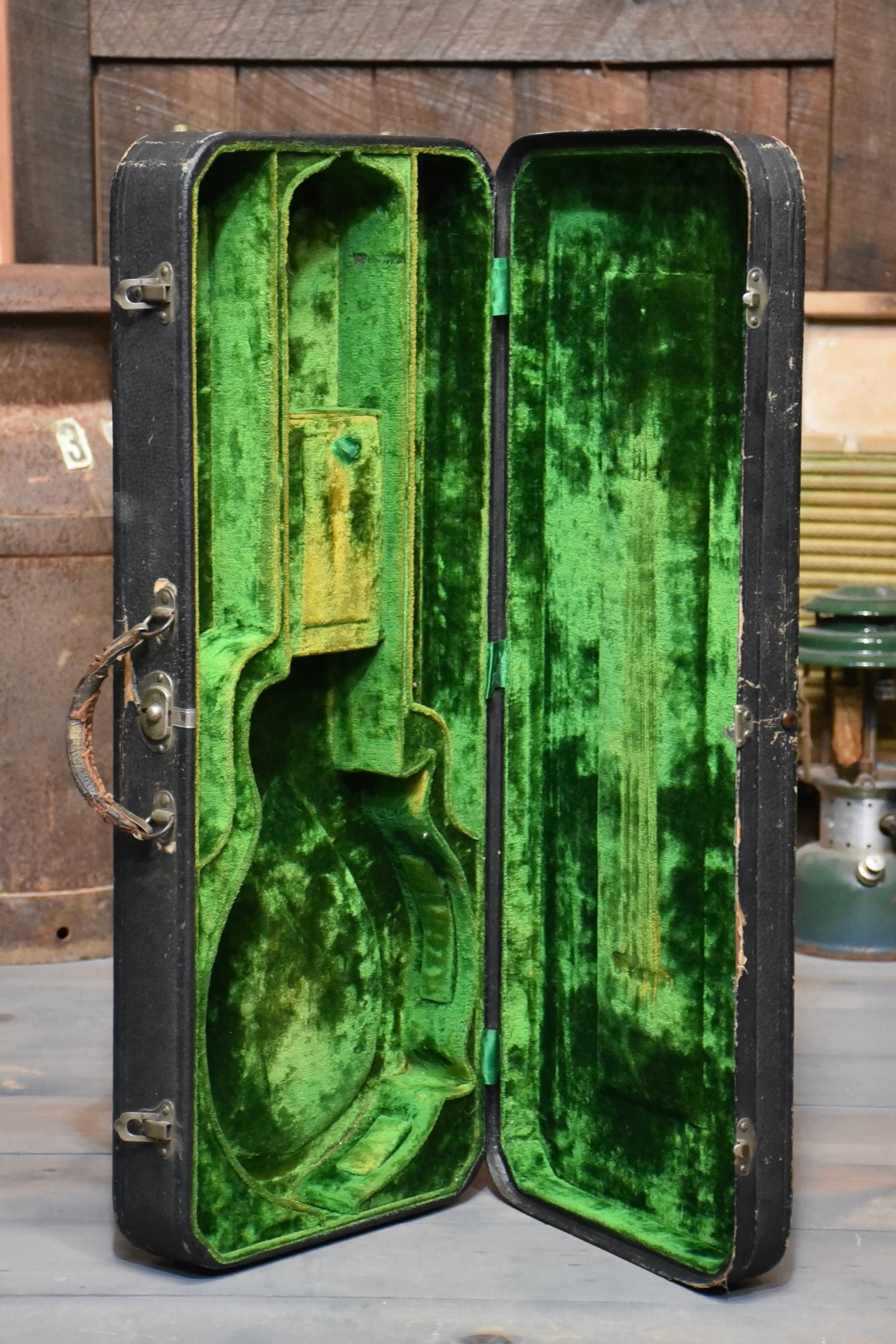 Pre-Owned 1924 Gibson Lloyd Loar Mandolin With Case