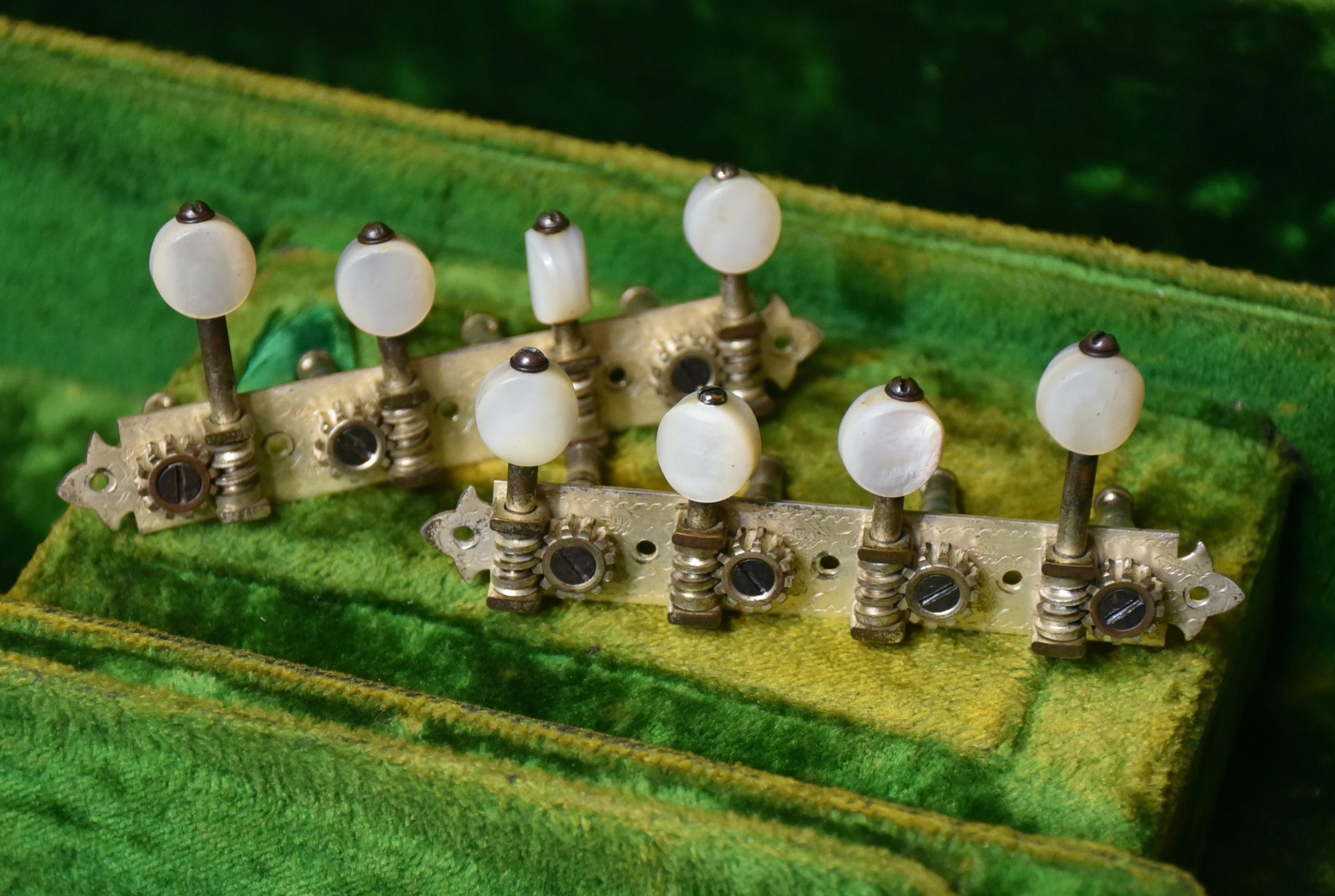 Pre-Owned 1924 Gibson Lloyd Loar Mandolin With Case