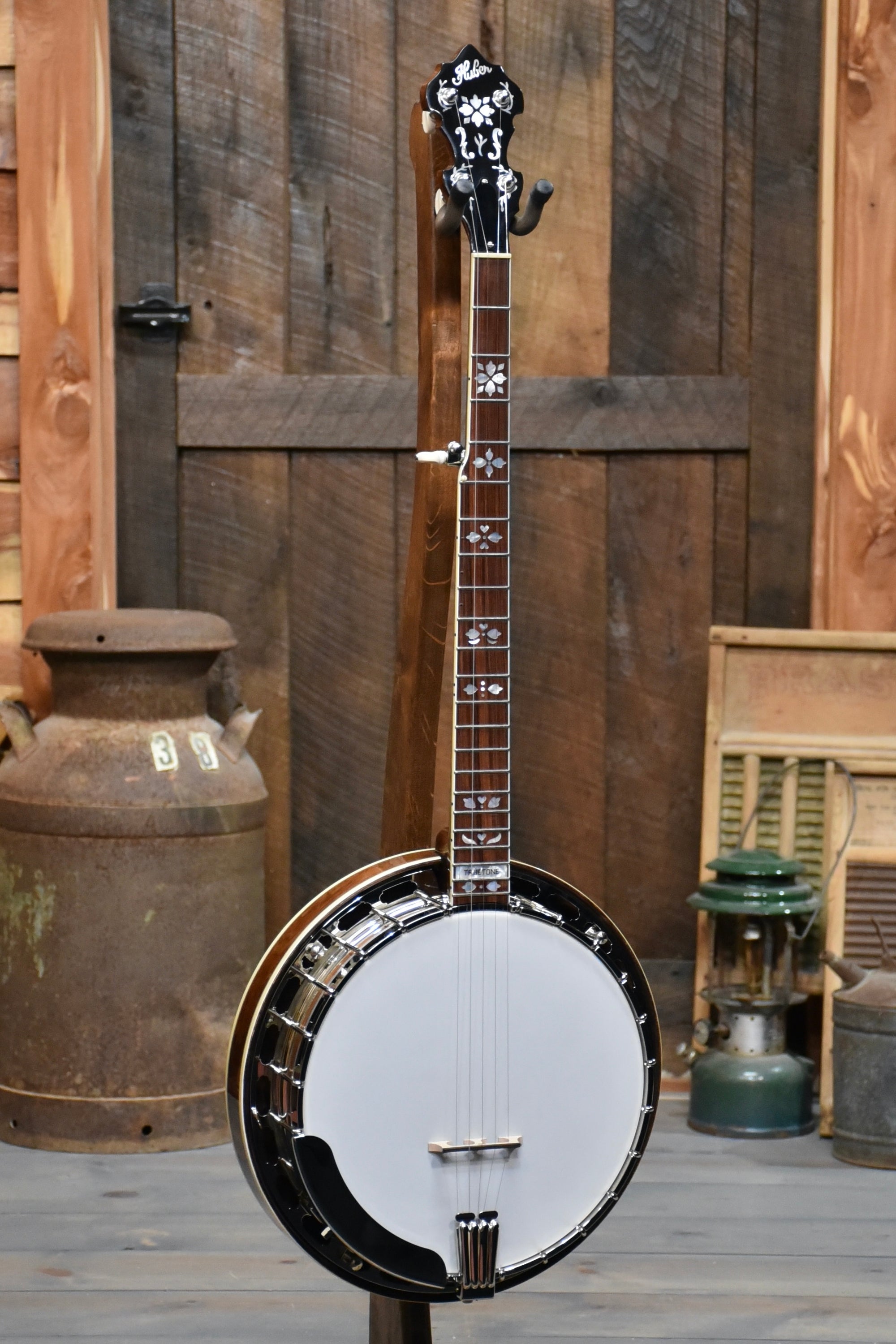 Huber VRB-4 Truetone Bluegrass Banjo With Case