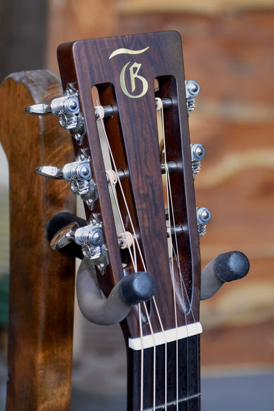 Gallagher Guitar Co. Bluegrass Bell Grand Concert Guitar With Case