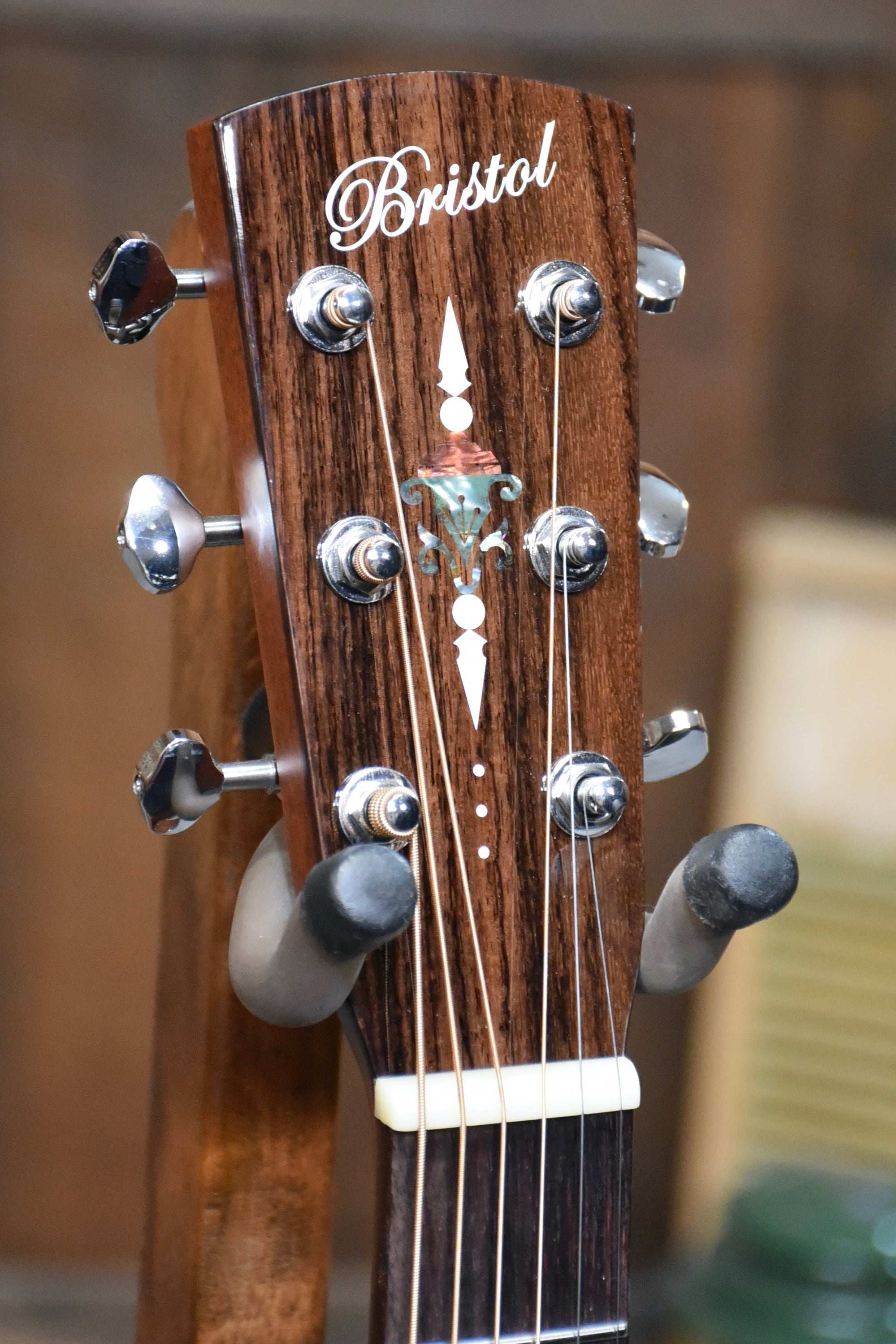 Bristol by Blueridge BD-216 Dreadnought Acoustic Guitar With Case