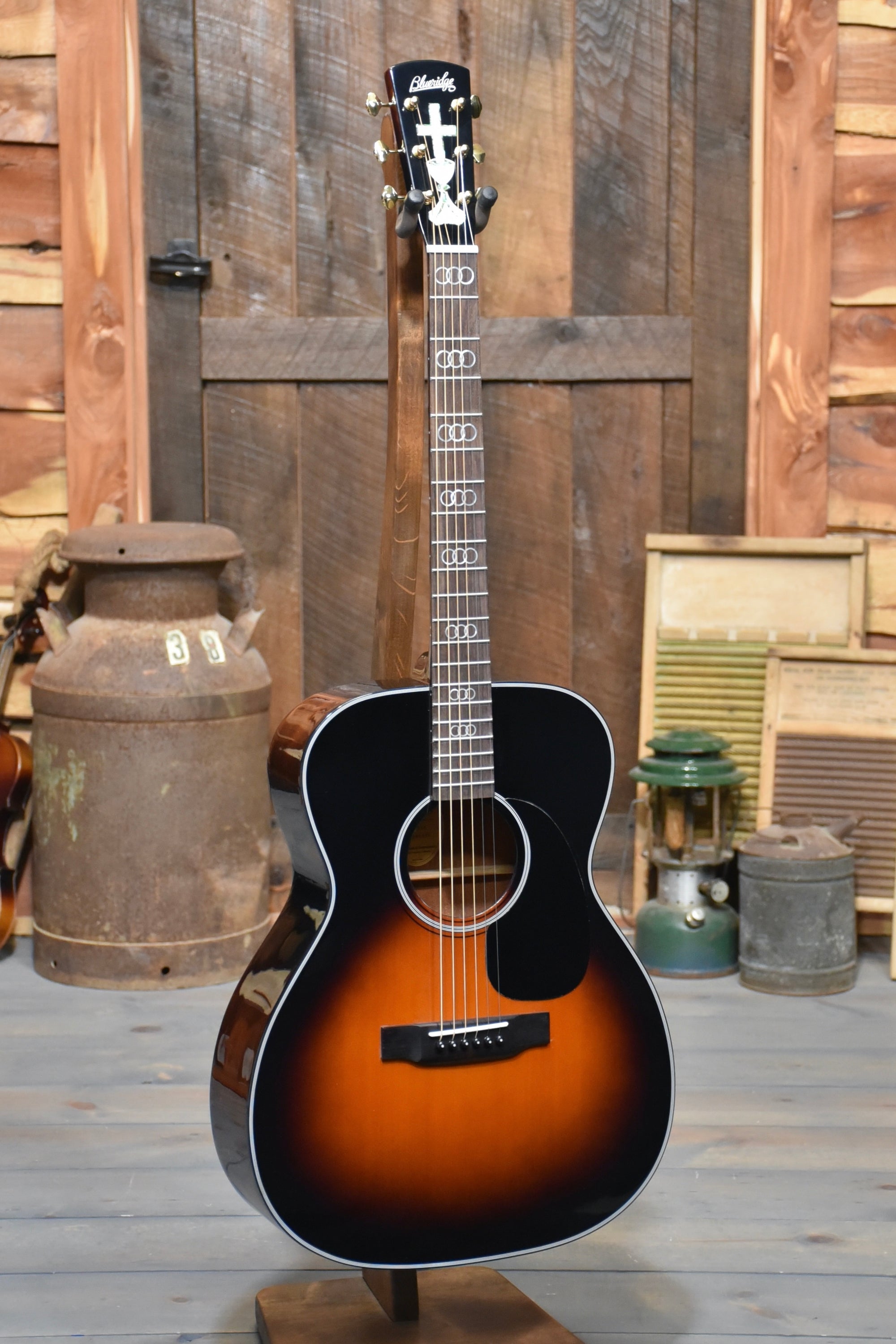 Blueridge BR-343 Gospel Model 000 Guitar With Case