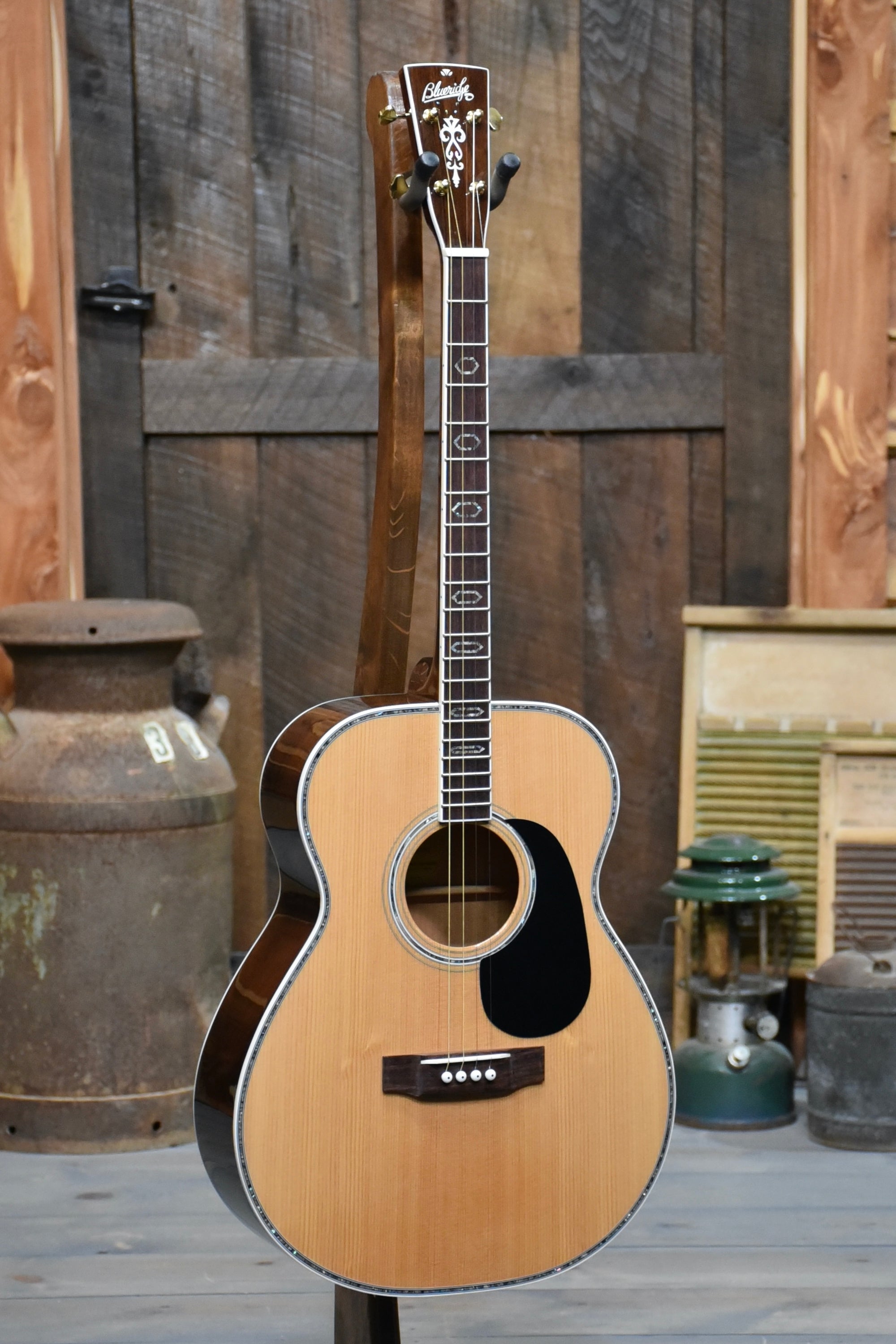 Blueridge Contemporary Series BR-70T Tenor Guitar With Case