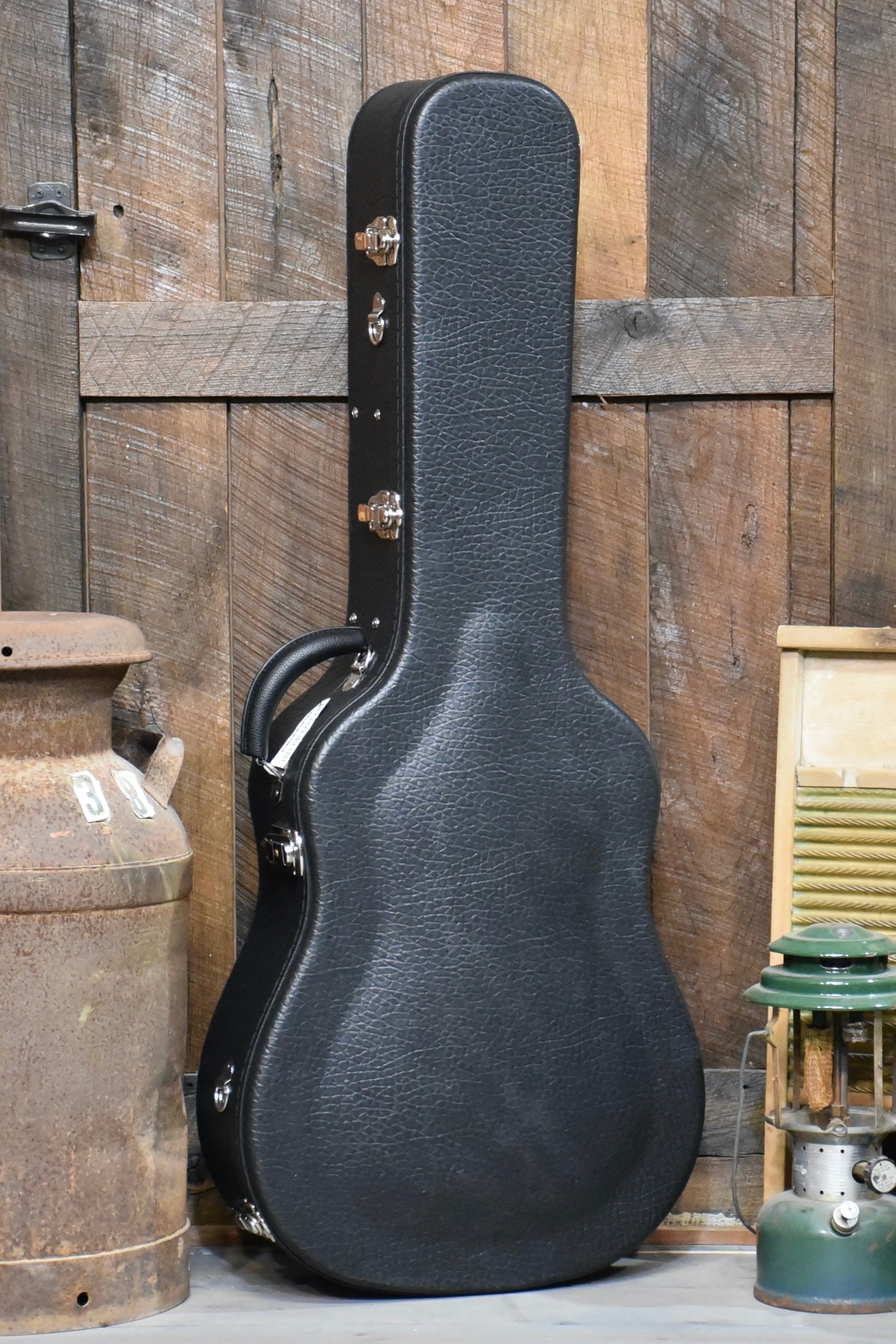 Bourgeois Professional Series Vintage Dreadnought Guitar With Case