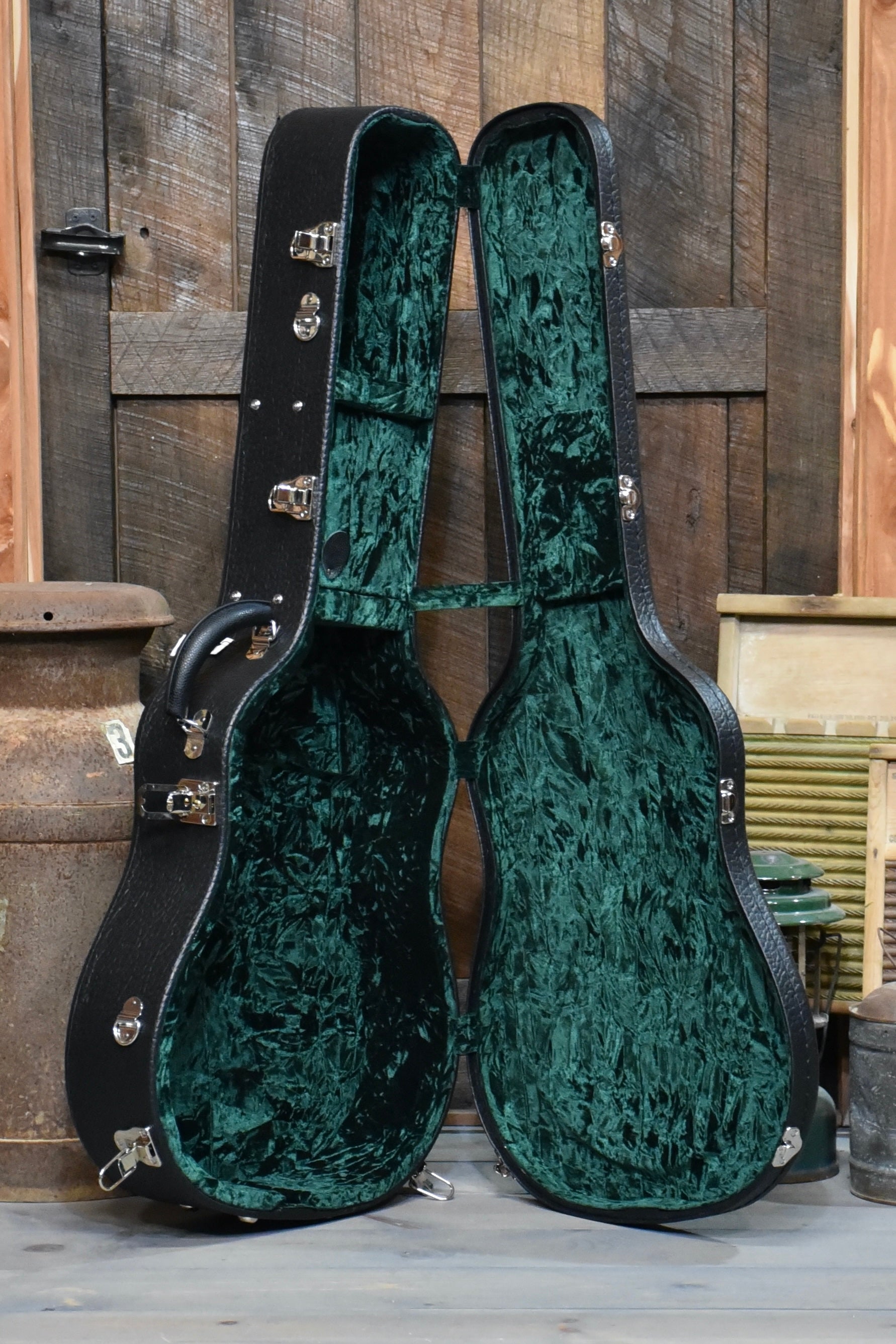 Bourgeois Professional Series Vintage Dreadnought Guitar With Case