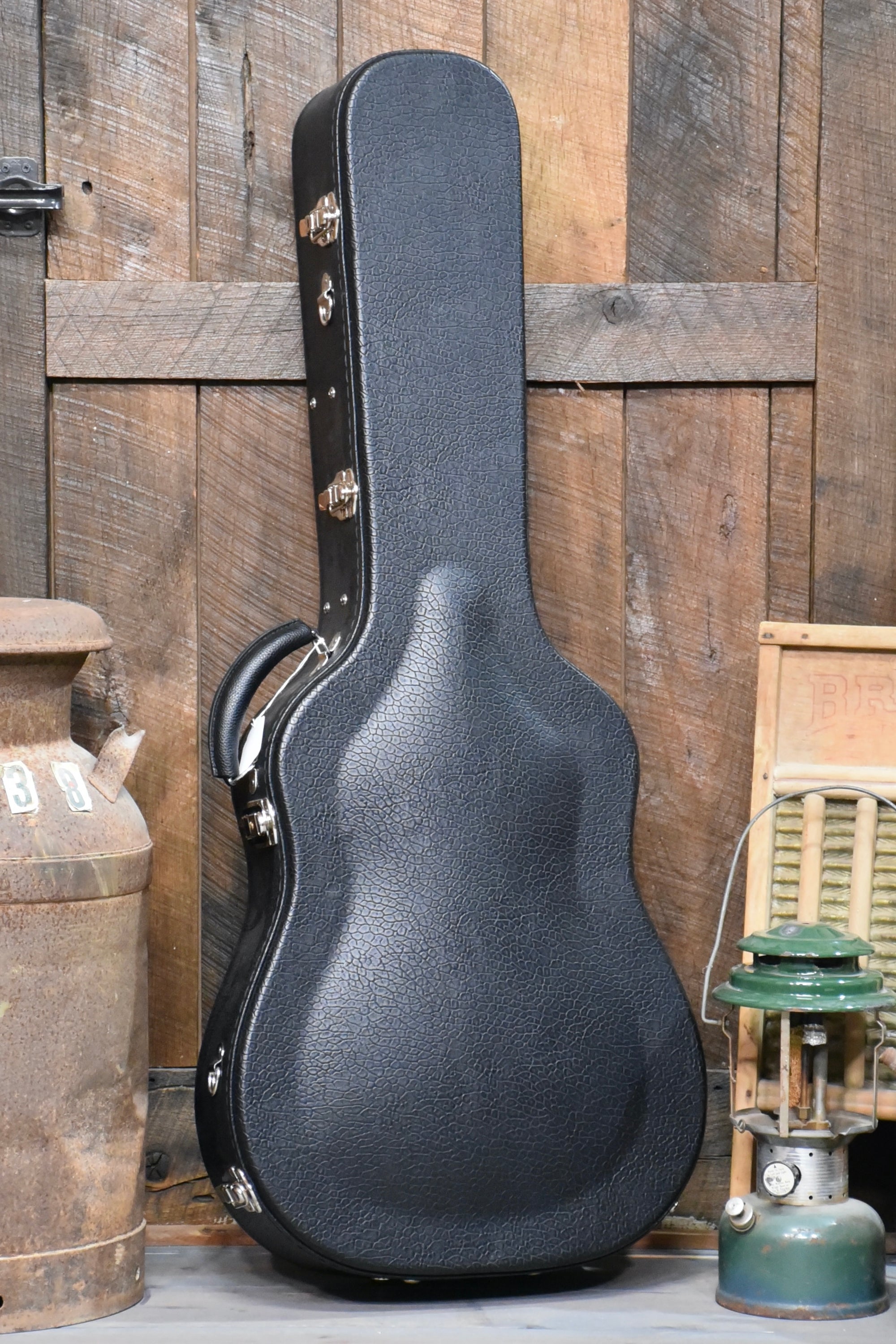 Bourgeois Professional Series Country Boy Satin Sitka/Mahogany Dreadnought Acoustic Guitar With Case