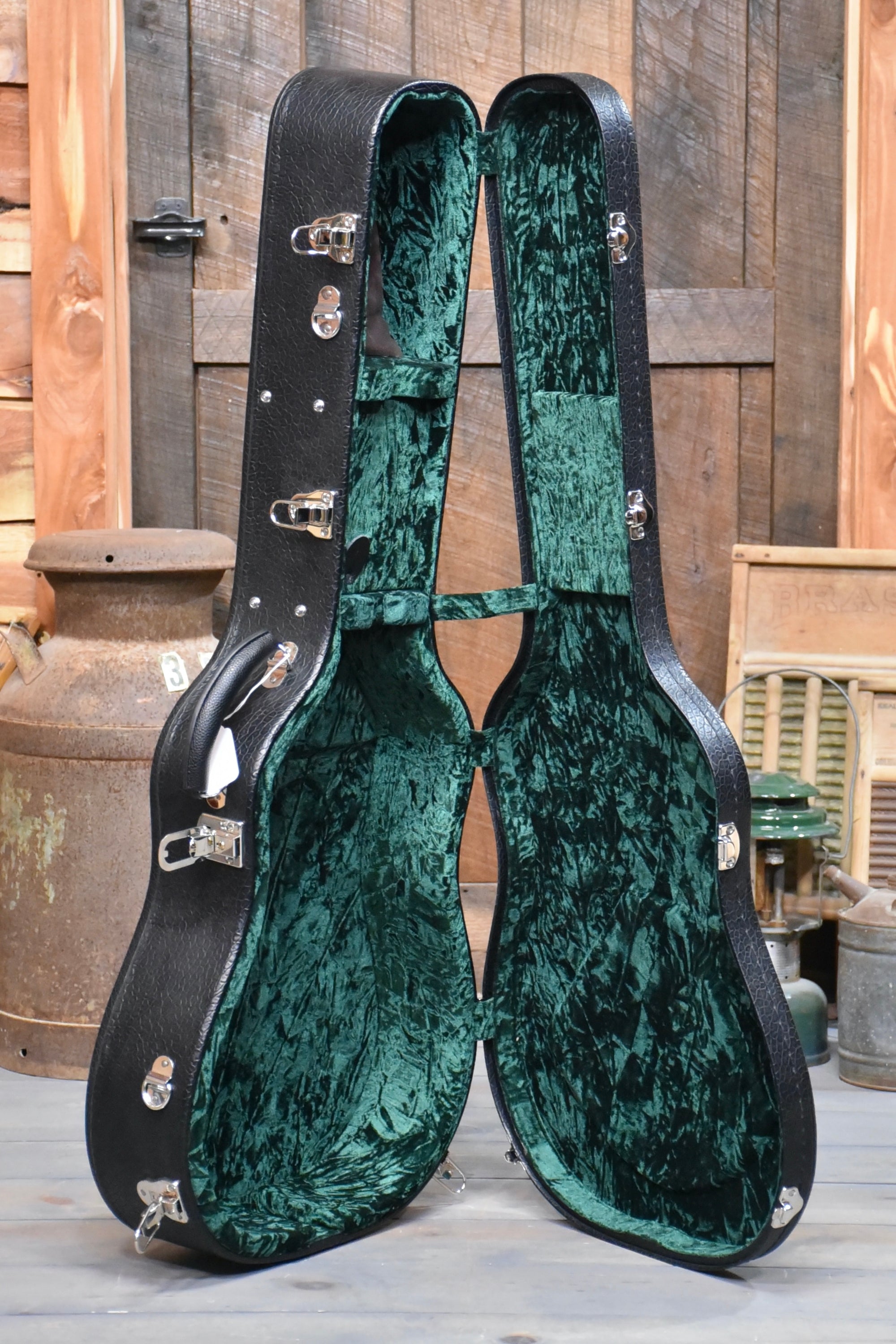 Bourgeois Professional Series Country Boy Satin Sitka/Mahogany Dreadnought Acoustic Guitar With Case