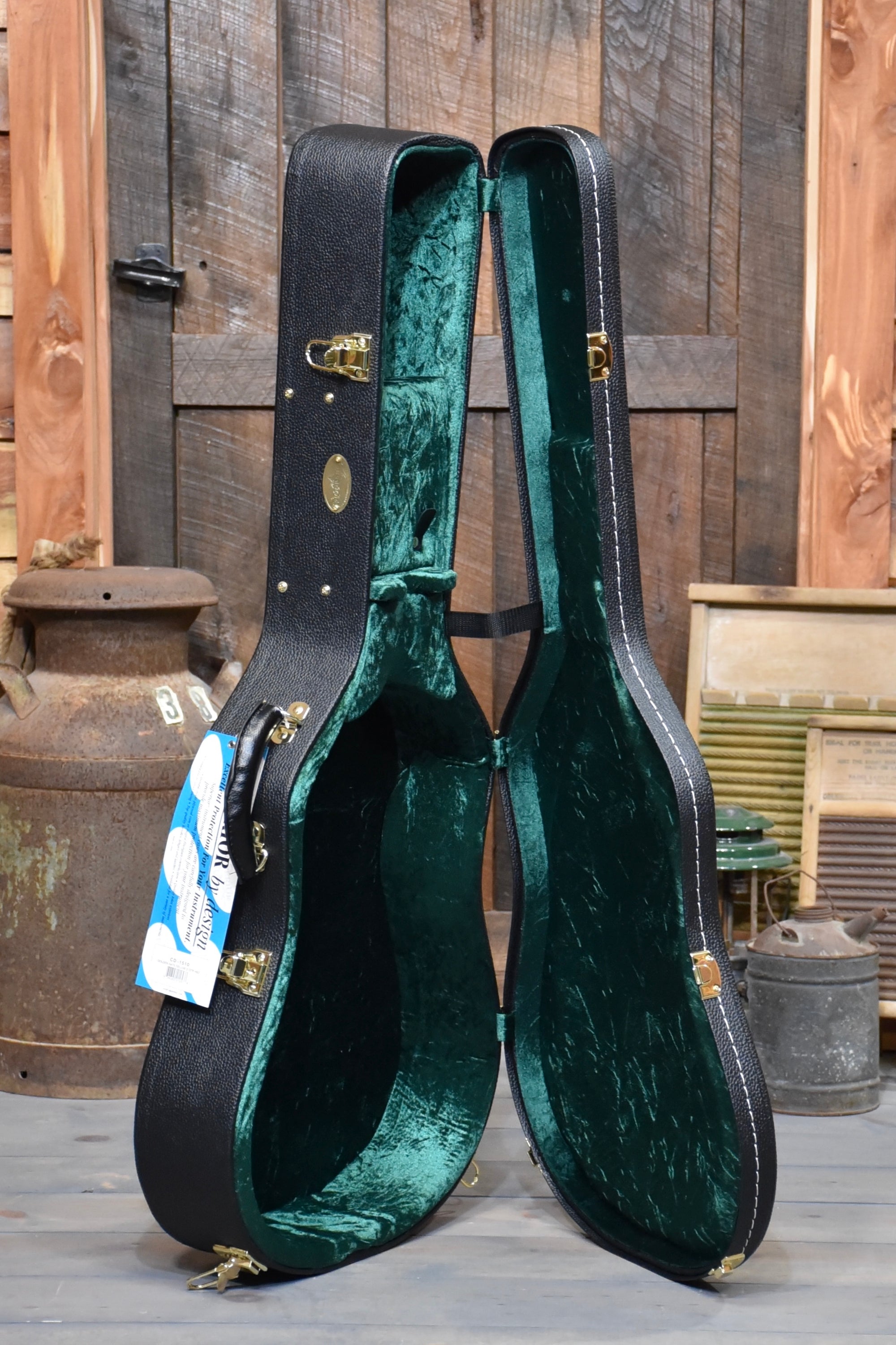 Superior Deluxe CD-1510 Hardshell Case for Dreadnought Guitar