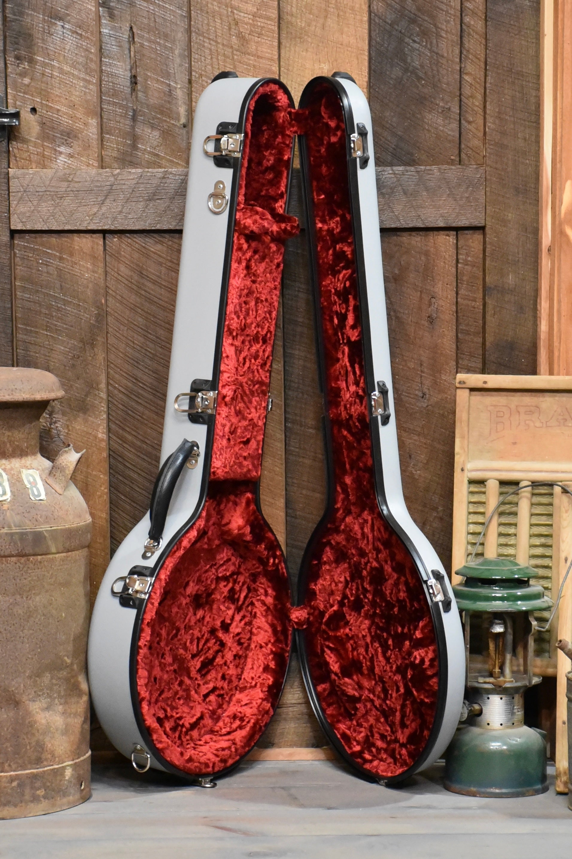 Calton Cases Bluegrass Resonator Banjo Flight Case - Grey With Red Interior