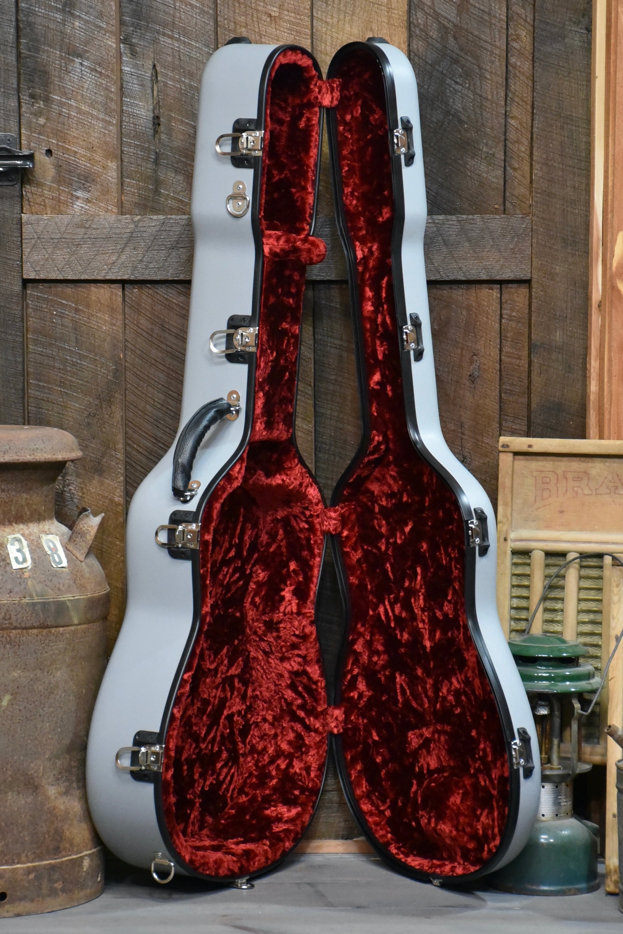 Calton Cases Dreadnought Guitar Flight Case - Grey With Red Interior