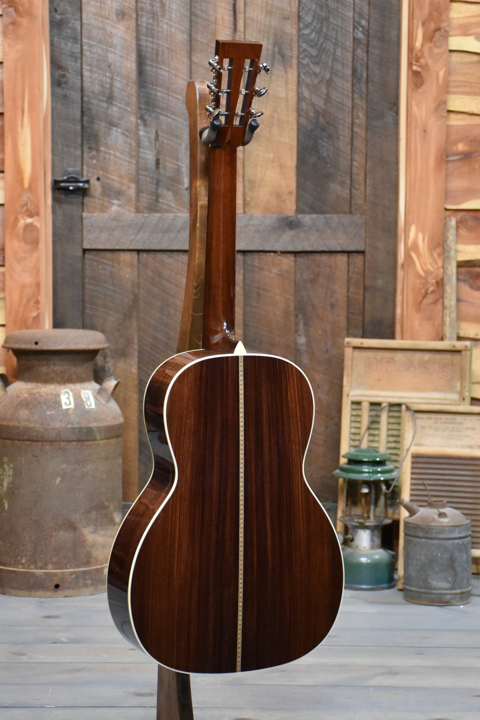 Collings 002H-T Traditional Package 12-Fret Acoustic Guitar With Case