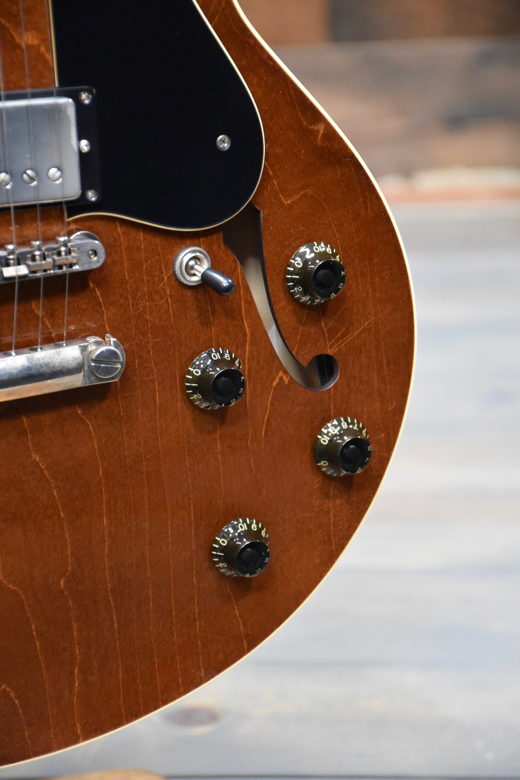 Collings I35 LC Aged Walnut Semi-Hollow Body Electric Guitar With Case