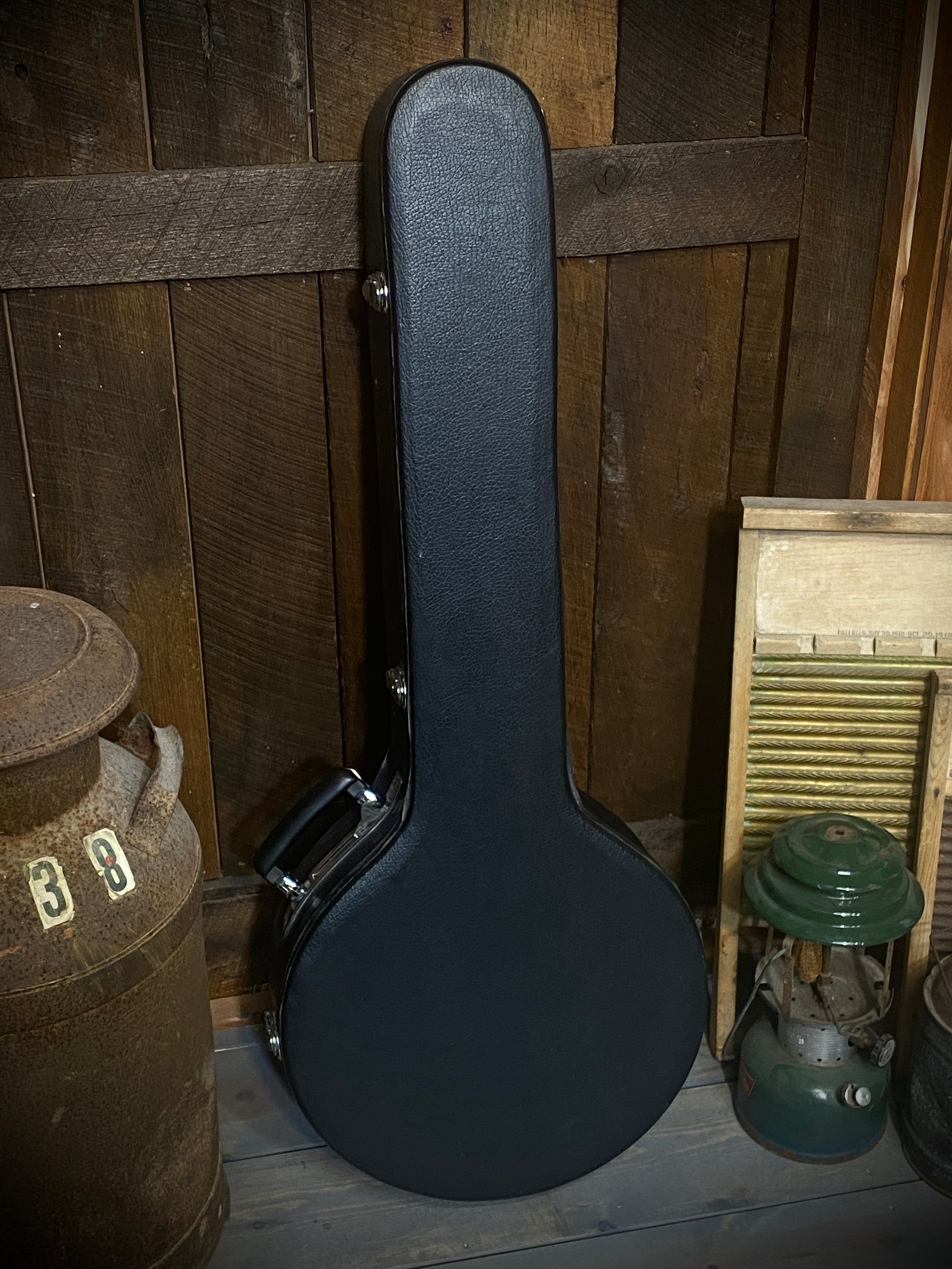 Pre-Owned Vega Banjo with Case