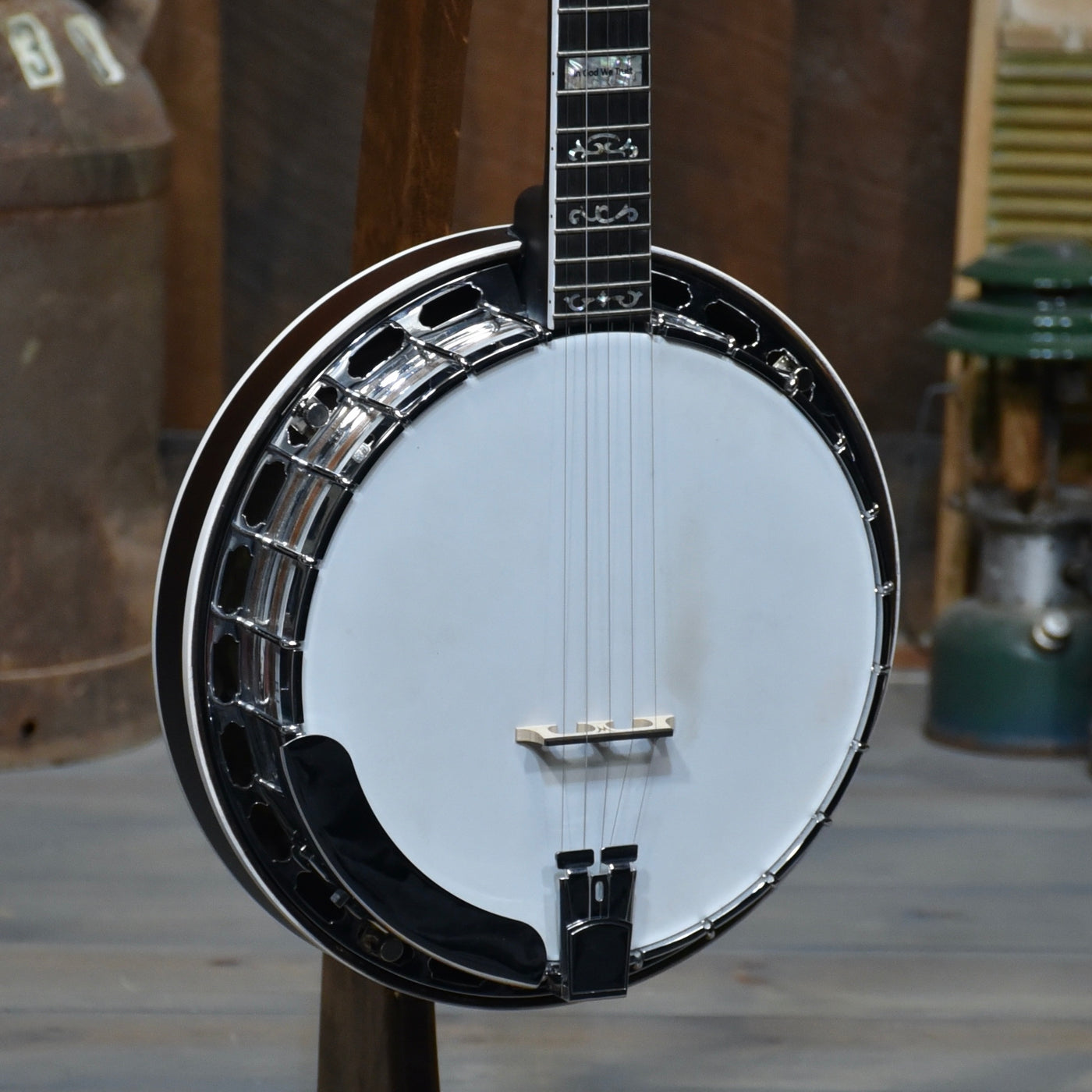 Pre-Owned Davis Vintage Tone VT-4 Walnut Banjo With Case