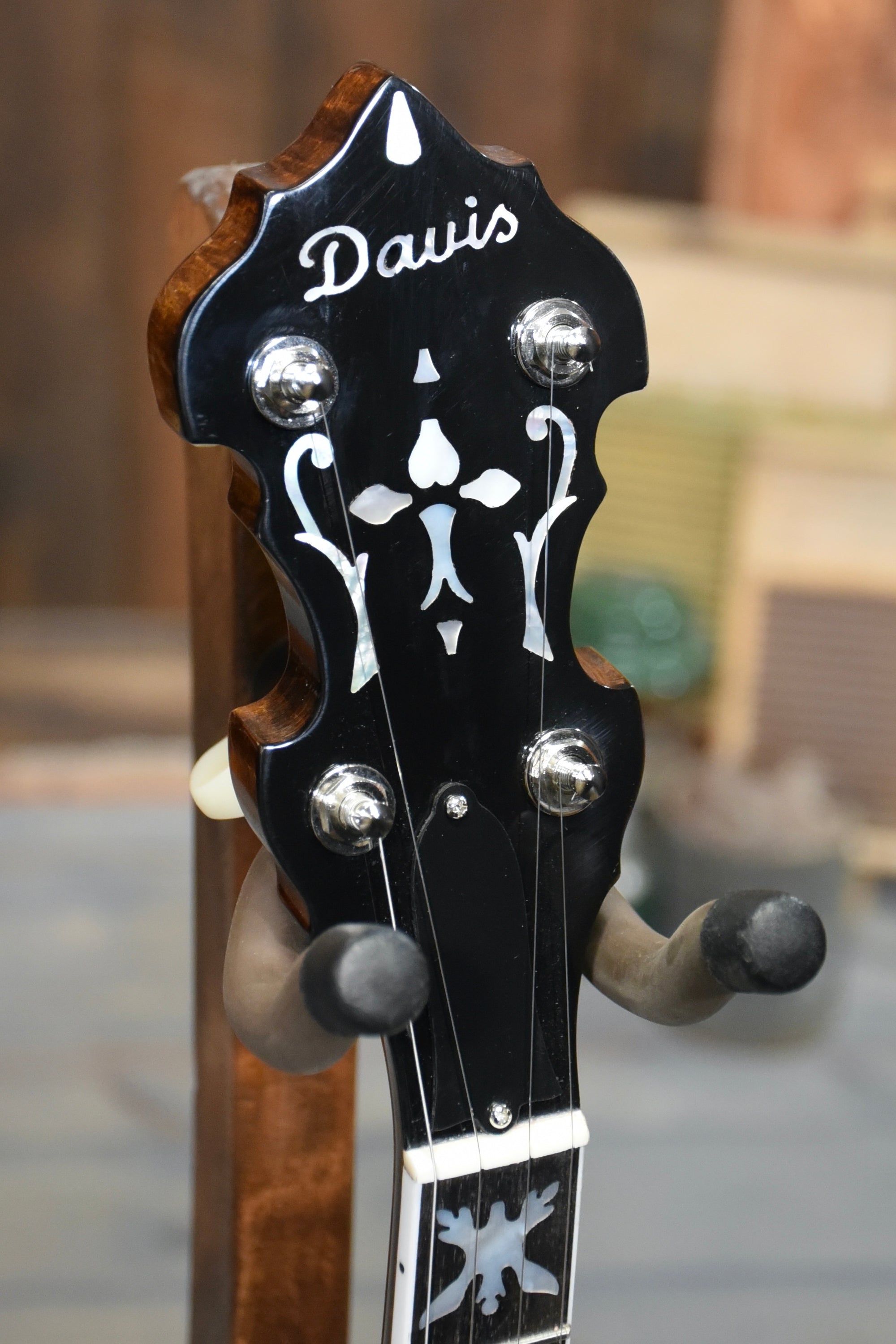 Davis Vintage Tone VT-75 Maple Banjo With Case