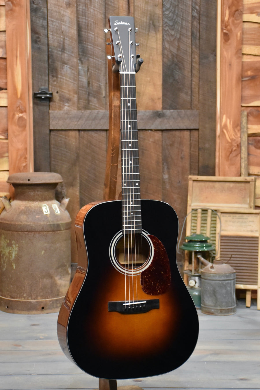 Pre-Owned Eastman E10D-TC-SB Sunburst Adirondack/Mahogany Dreadnought Guitar With Case
