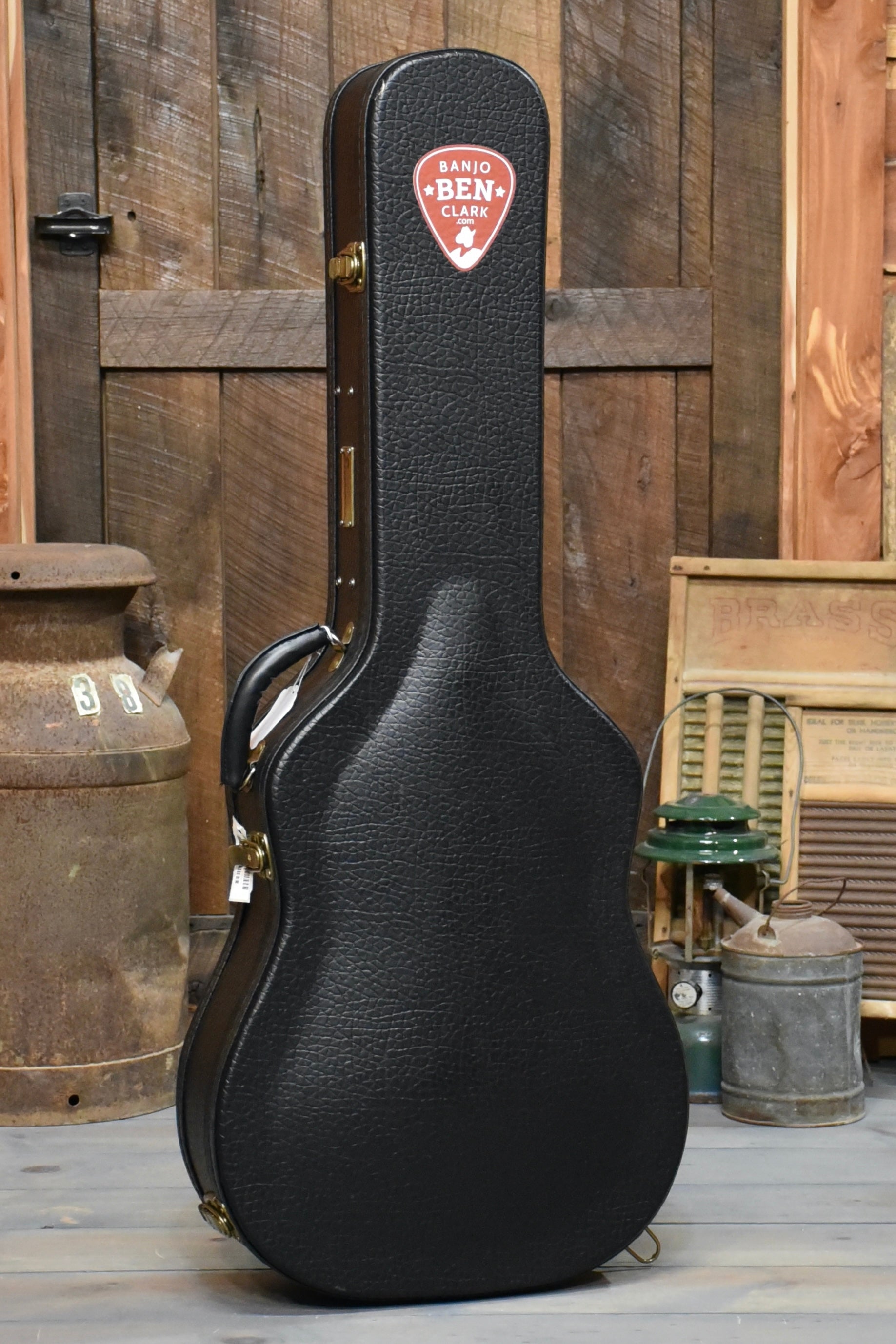 Pre-Owned Eastman E10D-TC-SB Sunburst Adirondack/Mahogany Dreadnought Guitar With Case