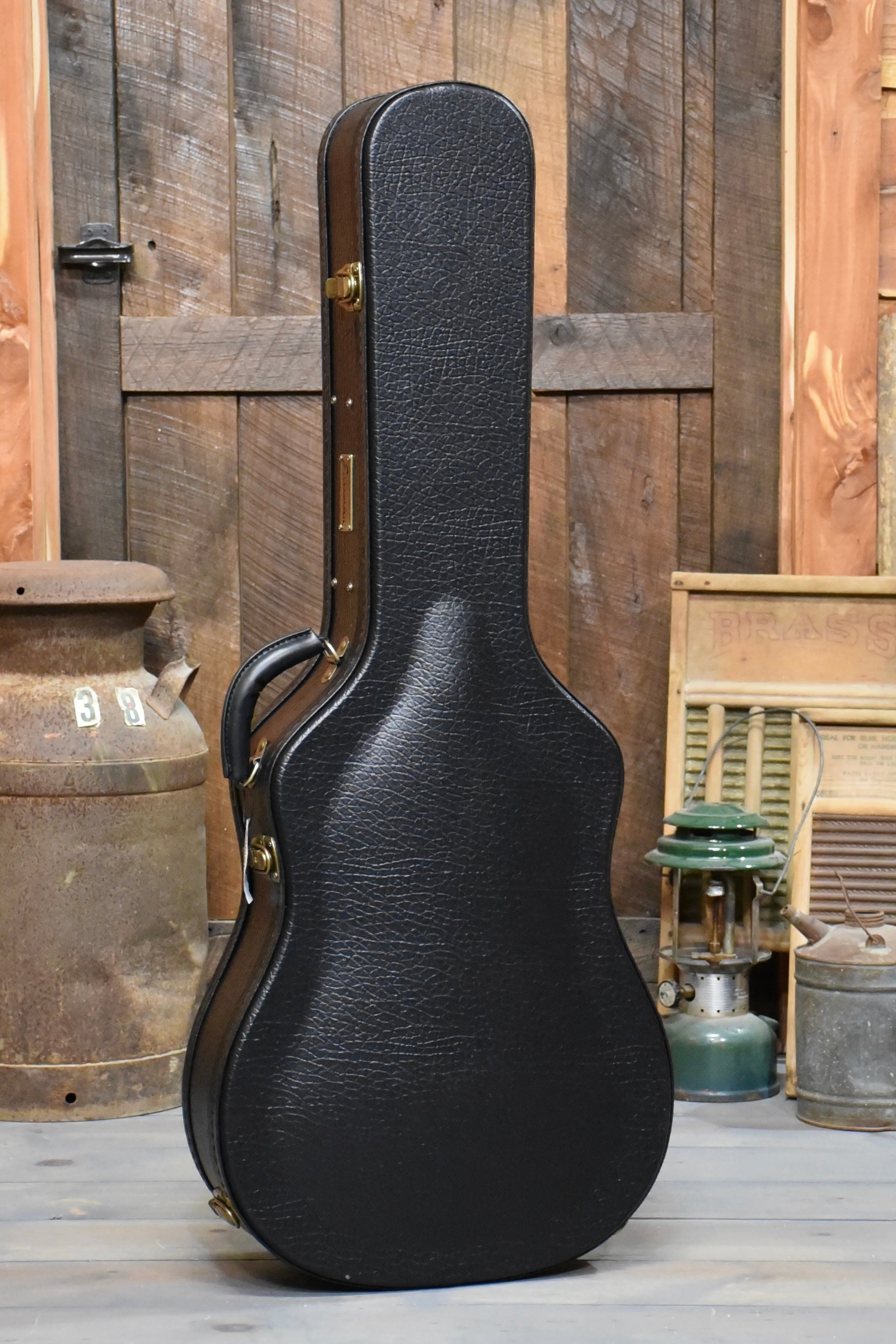 Eastman E20D-TC-LSH Large Sound Hole Dreadnought Acoustic Guitar With Case