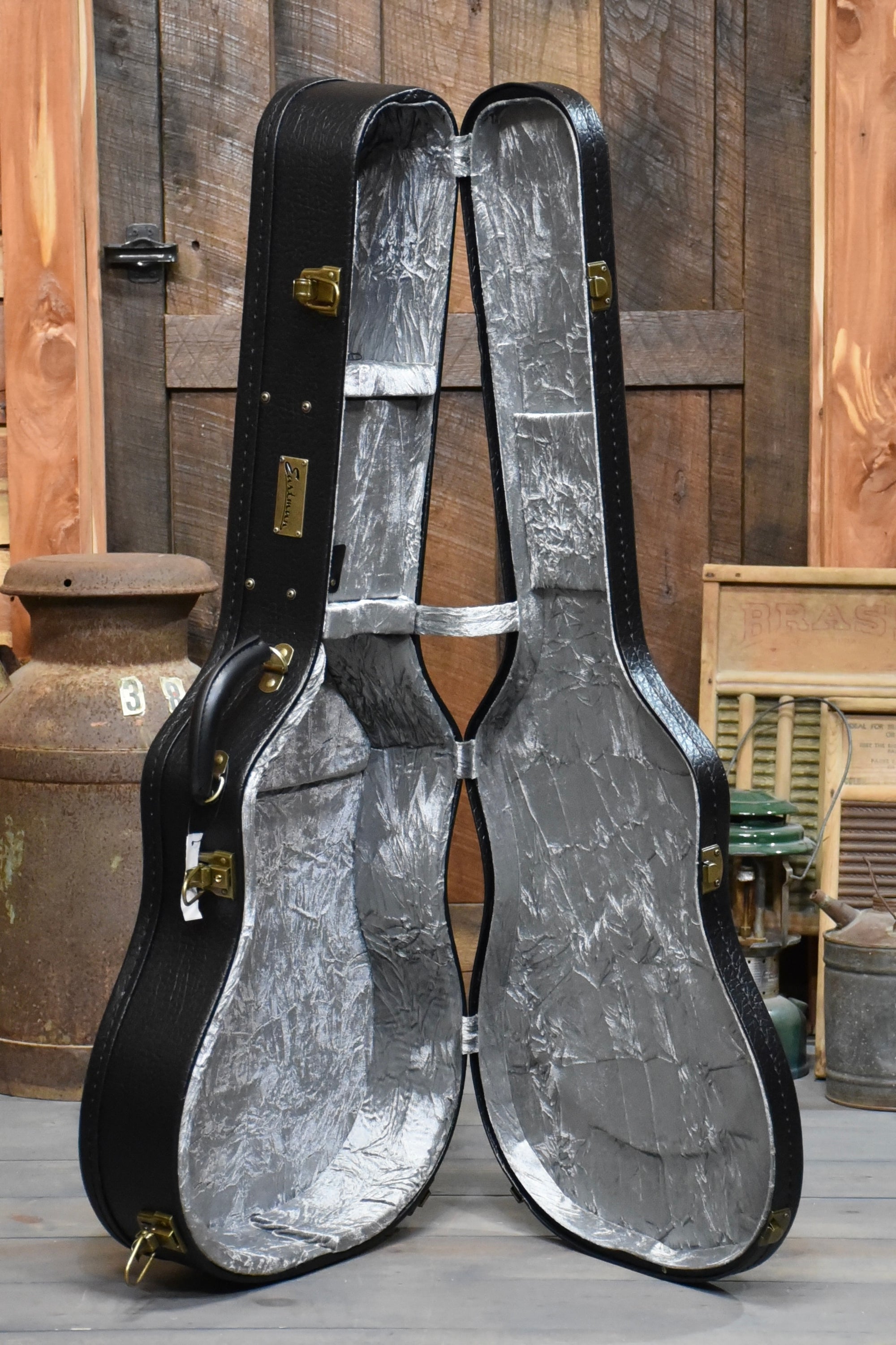 Eastman E20D-TC-LSH Large Sound Hole Dreadnought Acoustic Guitar With Case