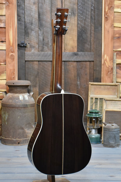 Eastman E20D-TC-LSH Large Sound Hole Dreadnought Acoustic Guitar With Case