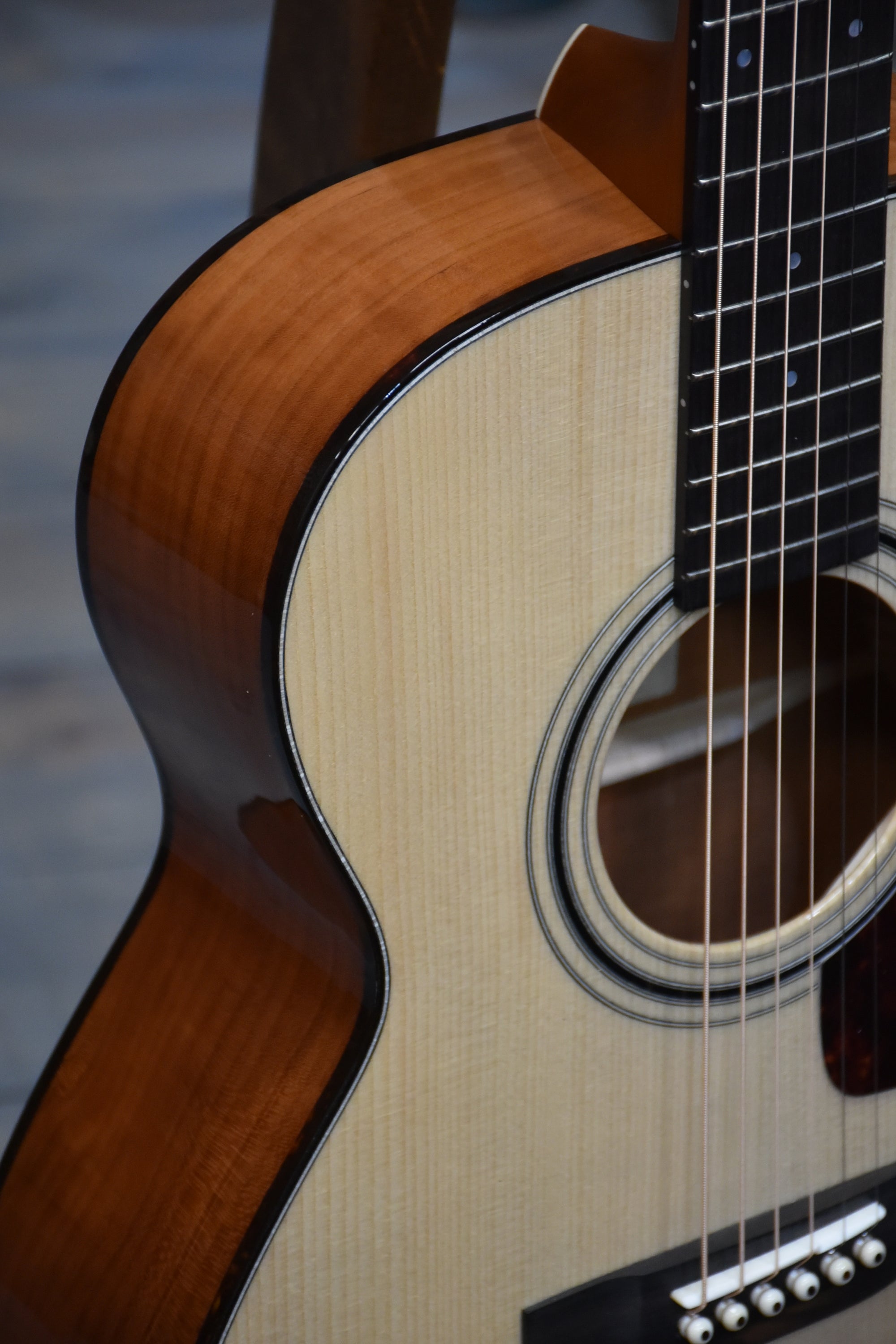 Gallagher Guitar Co. GA-50 Cherry Grand Auditorium Guitar With Case