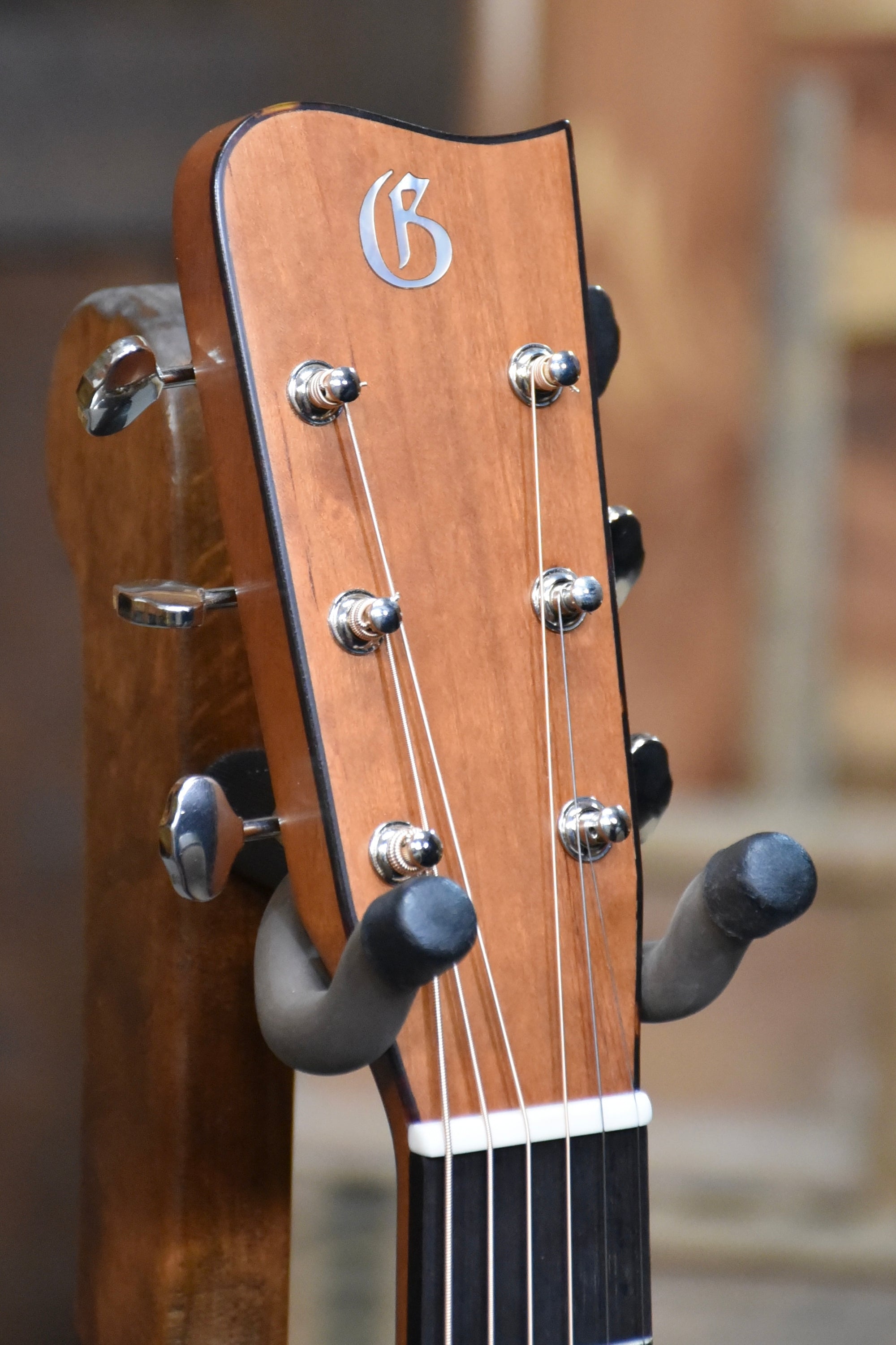 Gallagher Guitar Co. GA-50 Cherry Grand Auditorium Guitar With Case