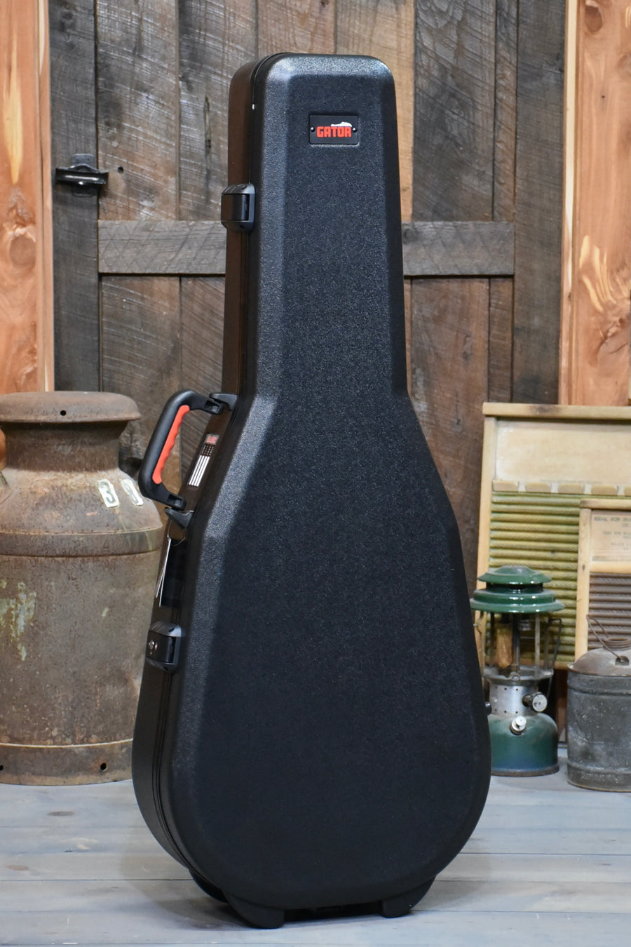 Gator ATA Molded Guitar Case With TSA latches for Acoustic Guitars