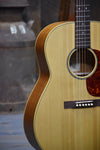 Gallagher Shelby Folk Dreadnought Guitar With Case