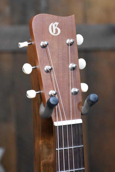 Gallagher Shelby Folk Dreadnought Guitar With Case