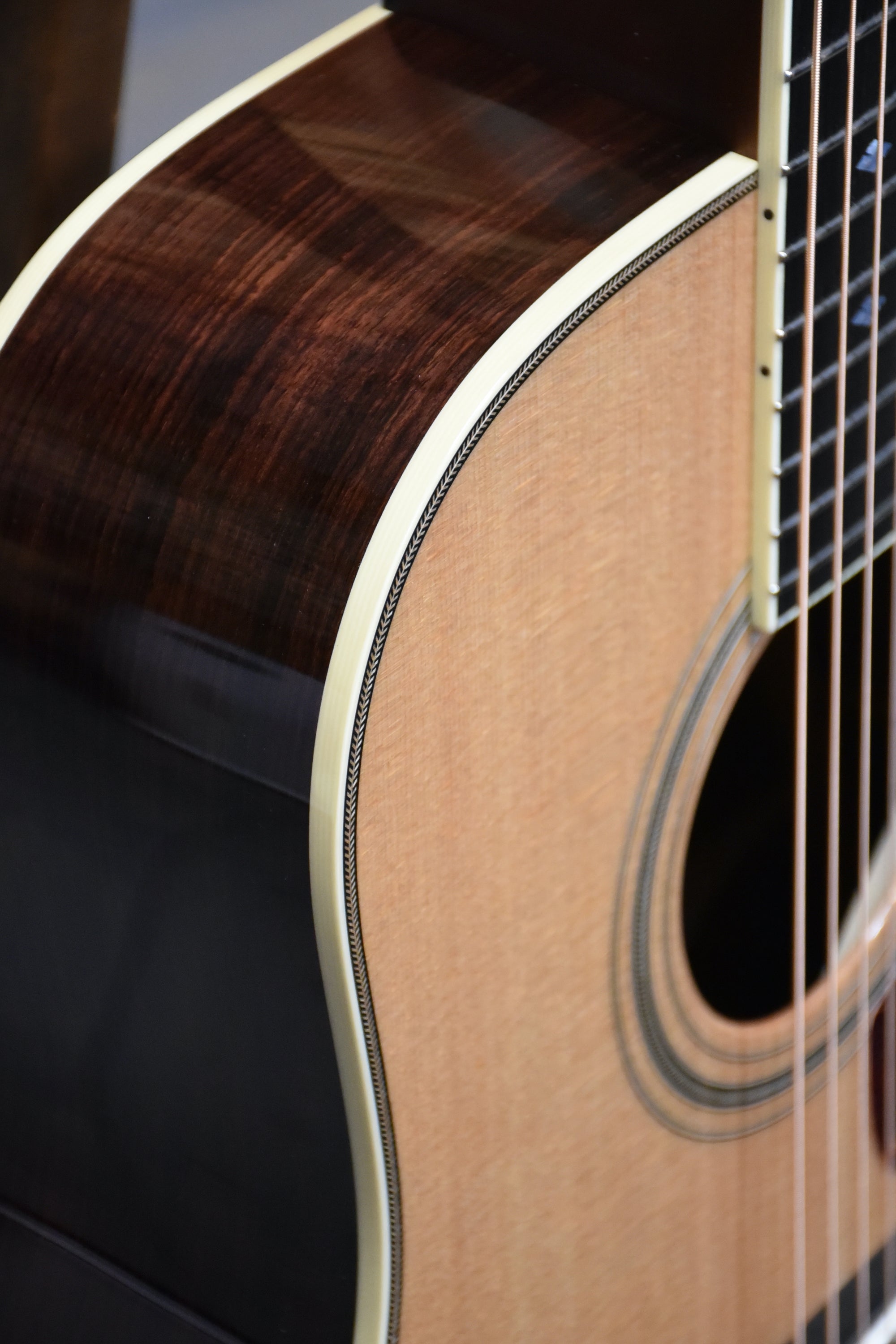 Gallagher Guitar Co. G-70 Dreadnought Guitar With Case