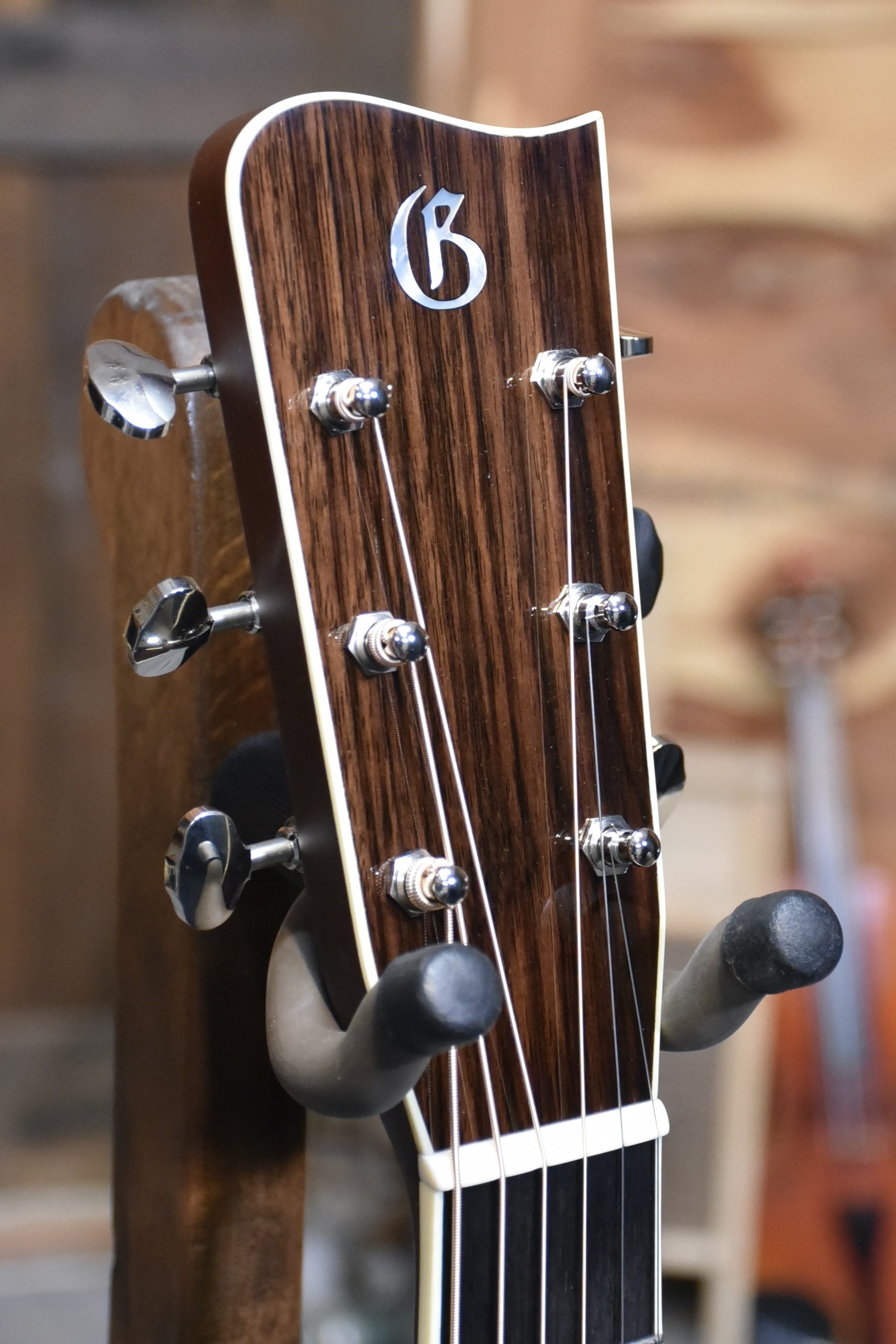 Gallagher Guitar Co. G-70 Dreadnought Guitar With Case