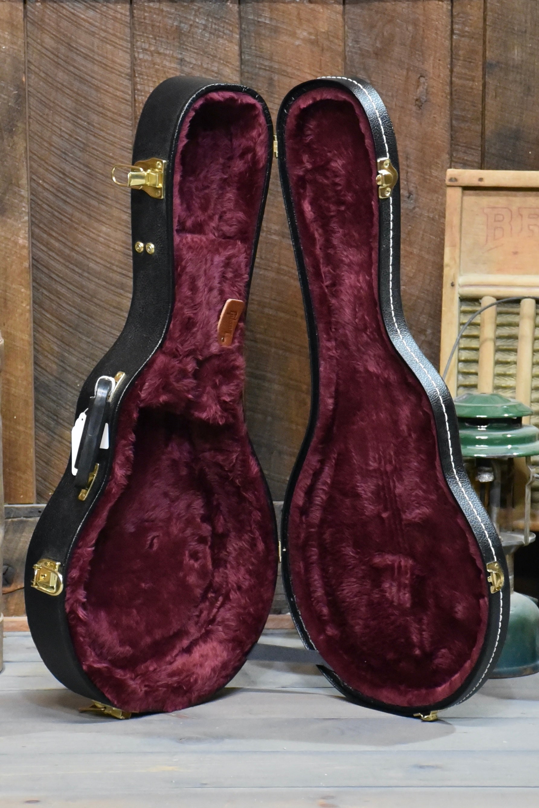 Pre-Owned Gibson F5G Custom Red Spruce Mandolin with Case