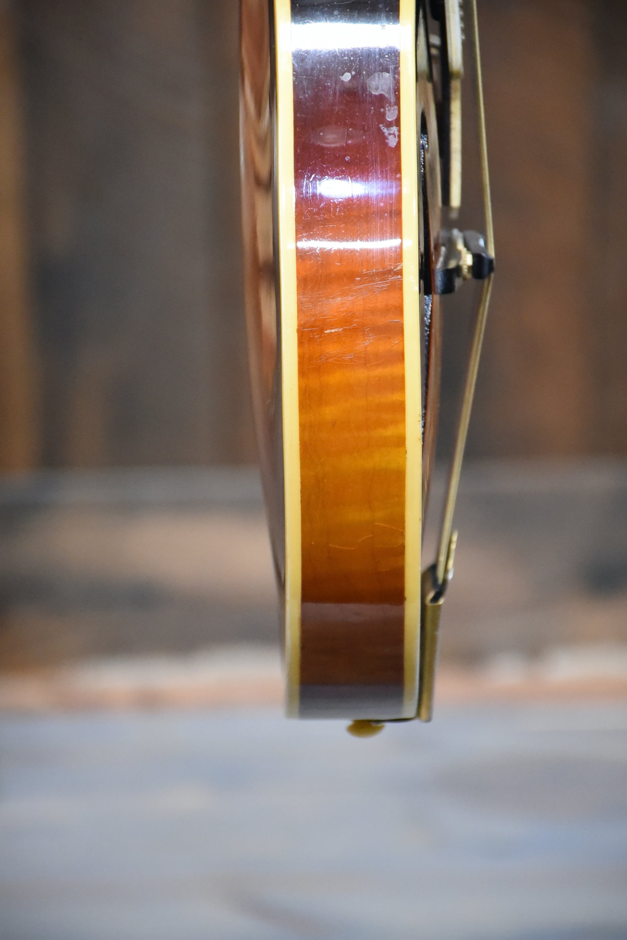 Pre-Owned 1941 F-5 Gibson F-Style Mandolin with Case