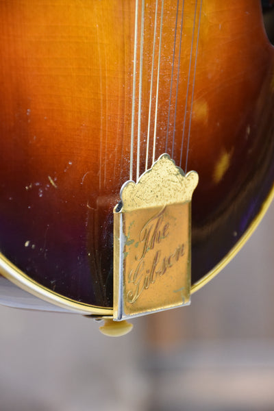 Pre-Owned 1941 F-5 Gibson F-Style Mandolin with Case