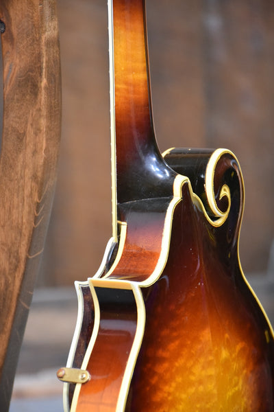 Pre-Owned 1941 F-5 Gibson F-Style Mandolin with Case