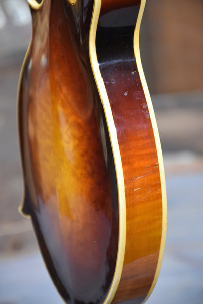 Pre-Owned 1941 F-5 Gibson F-Style Mandolin with Case