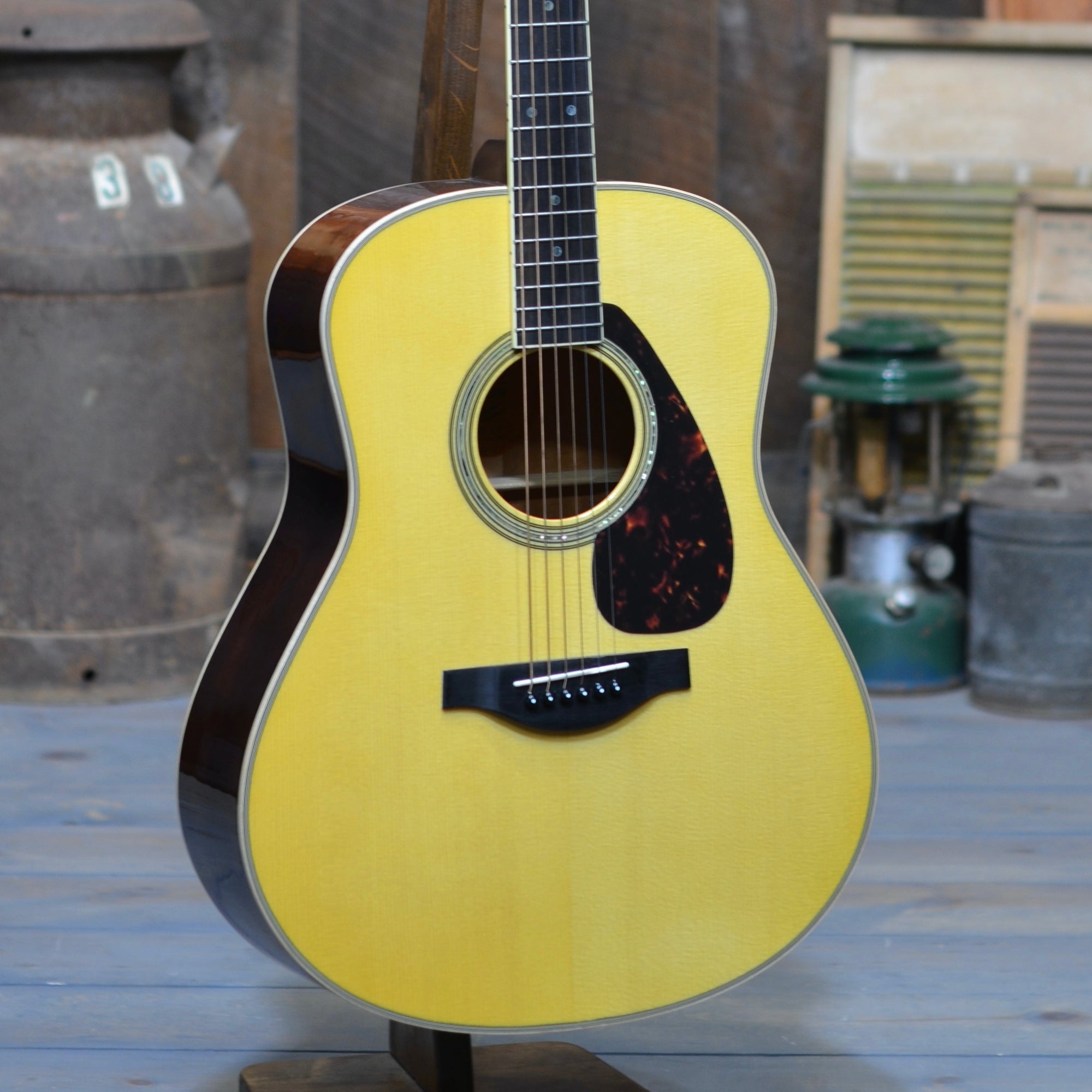 Pre-Owned Yamaha LL16MHB Dreadnought Acoustic Electric Guitar with Solid Spruce Top and With Case