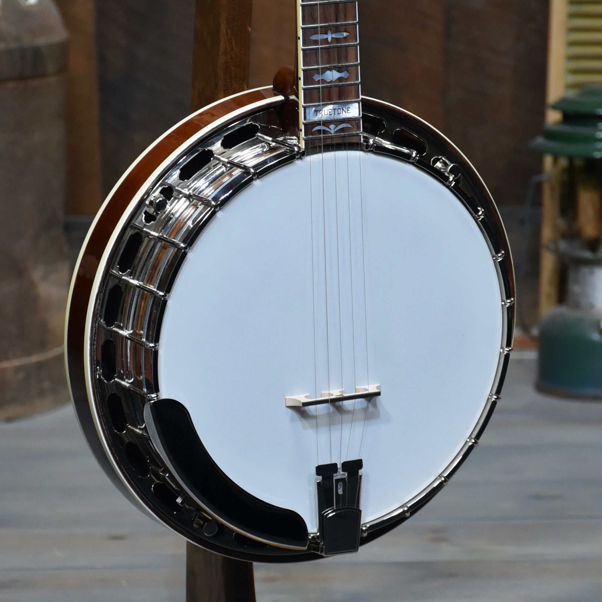 Huber VRB-3 Truetone Bluegrass Banjo With Case