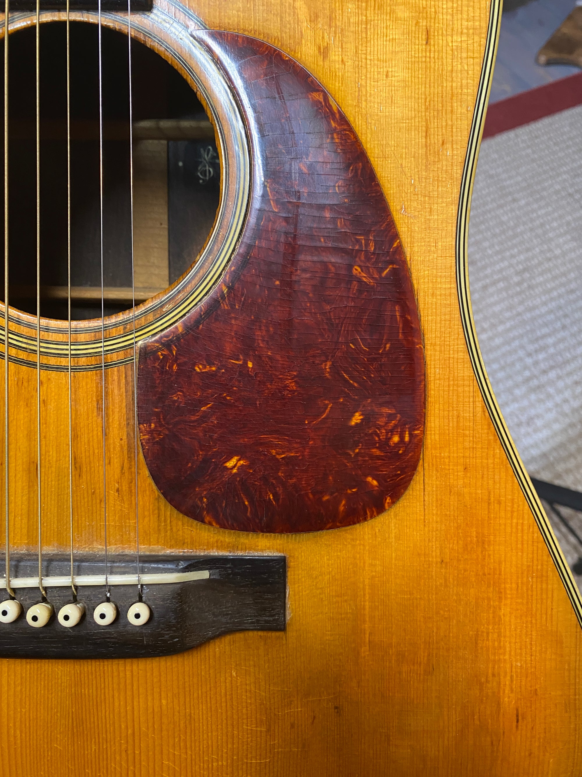 Pre-Owned Martin 1953 D-28 Dreadnought Guitar With Case