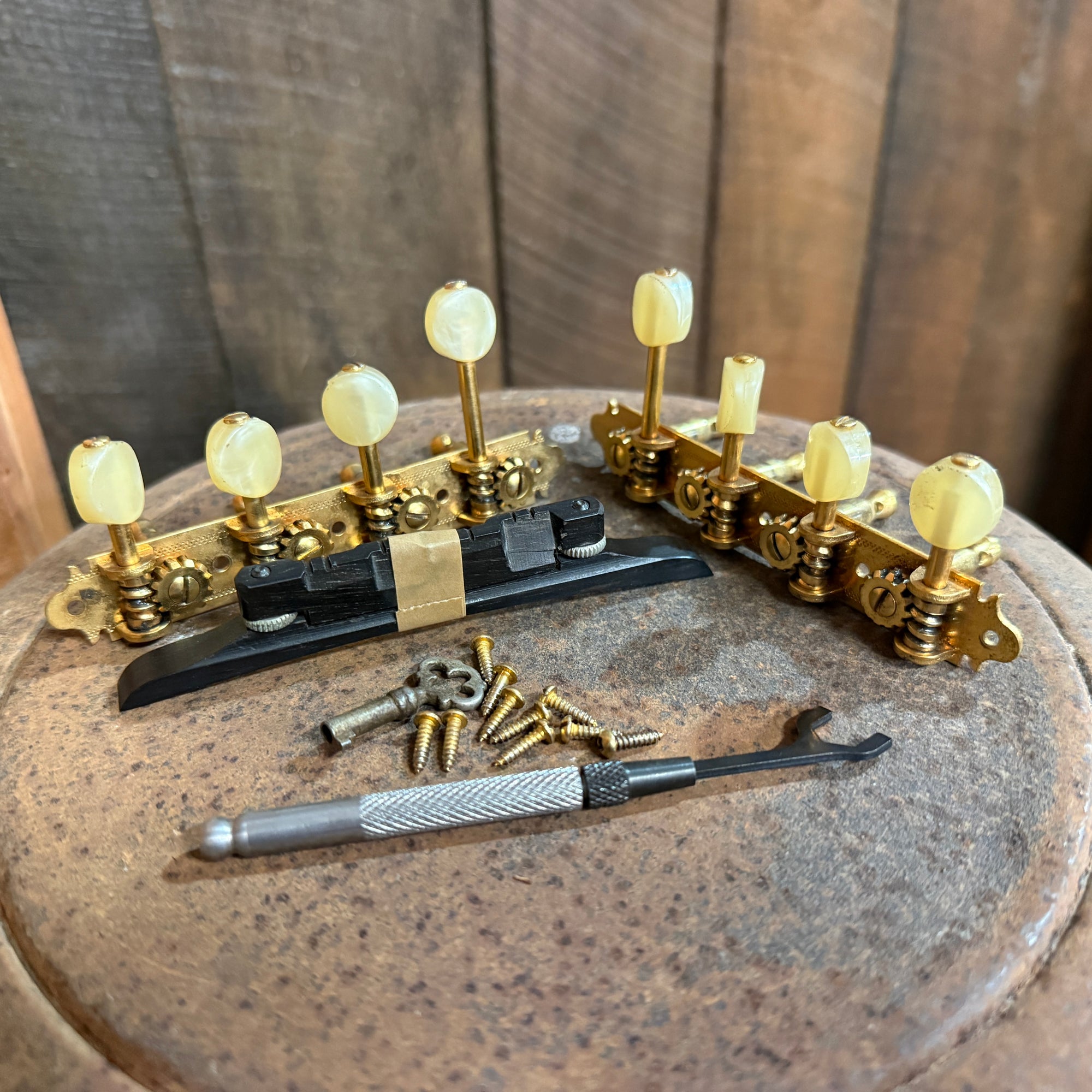 Pre-Owned 1941 F-5 Gibson F-Style Mandolin with Case