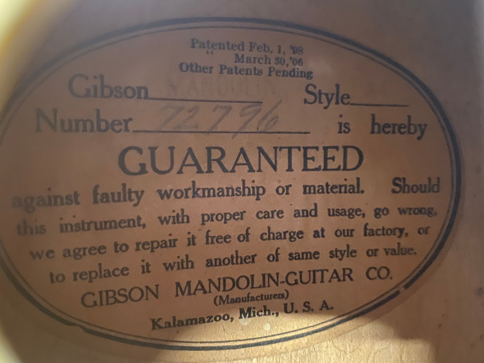 Pre-Owned Gibson 1923 A4 "Snakehead" Mandolin with Hoffee Case