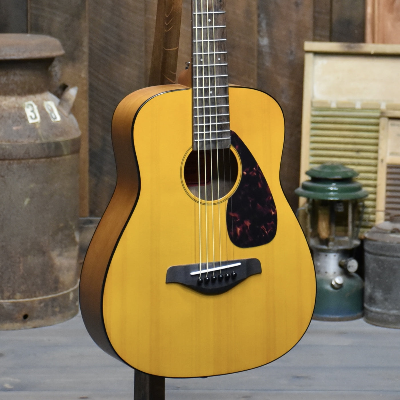 Yamaha FG-Junior JR1 3/4-size Dreadnought With Case - Natural